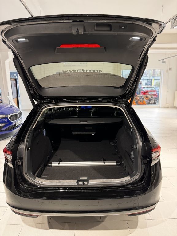 Bild 4 - Superb L&K 2.0 TDI