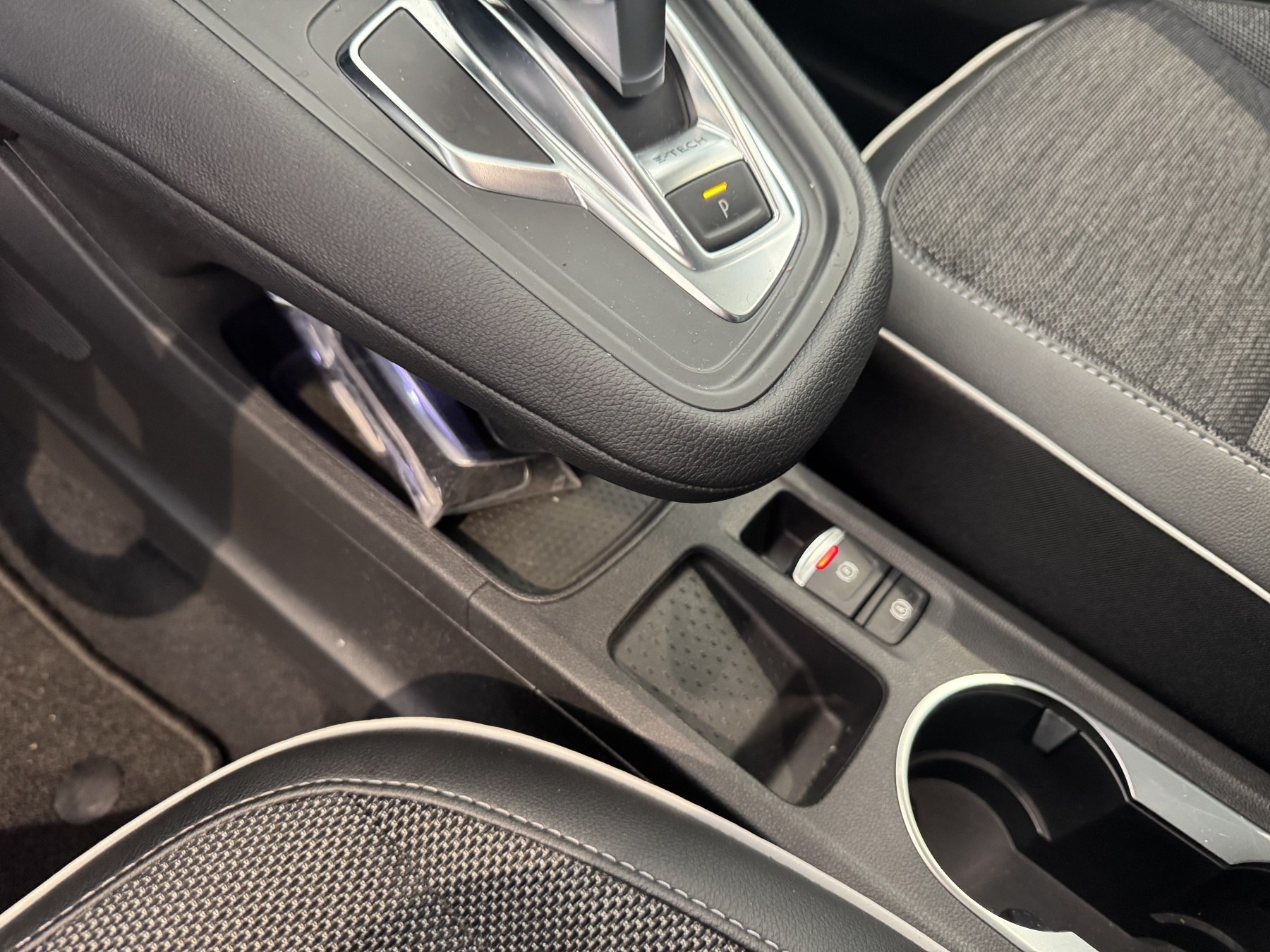Bild 20 - Captur INTENS E-TECH PLUG-IN 160
