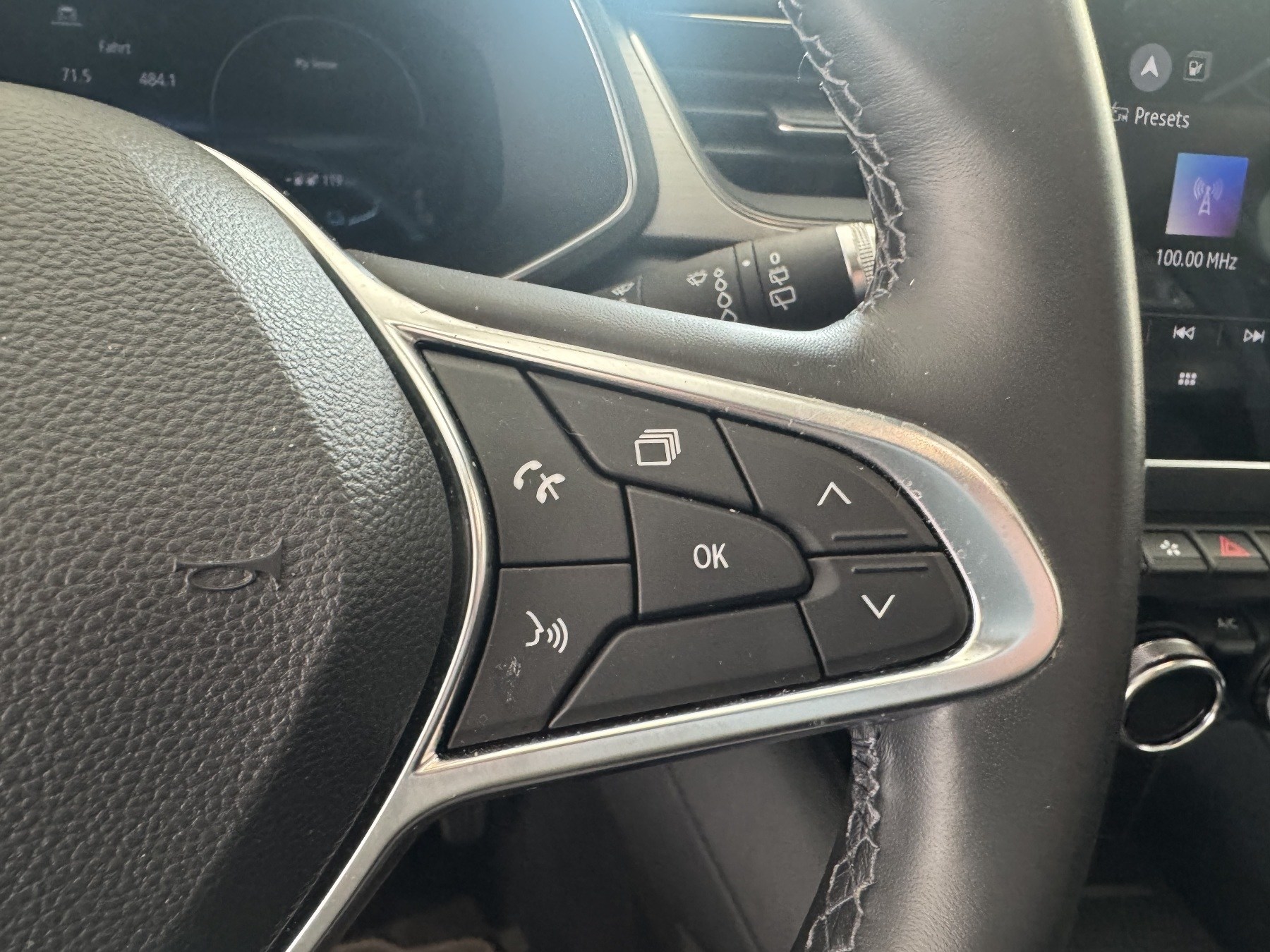 Bild 23 - Captur INTENS E-TECH PLUG-IN 160