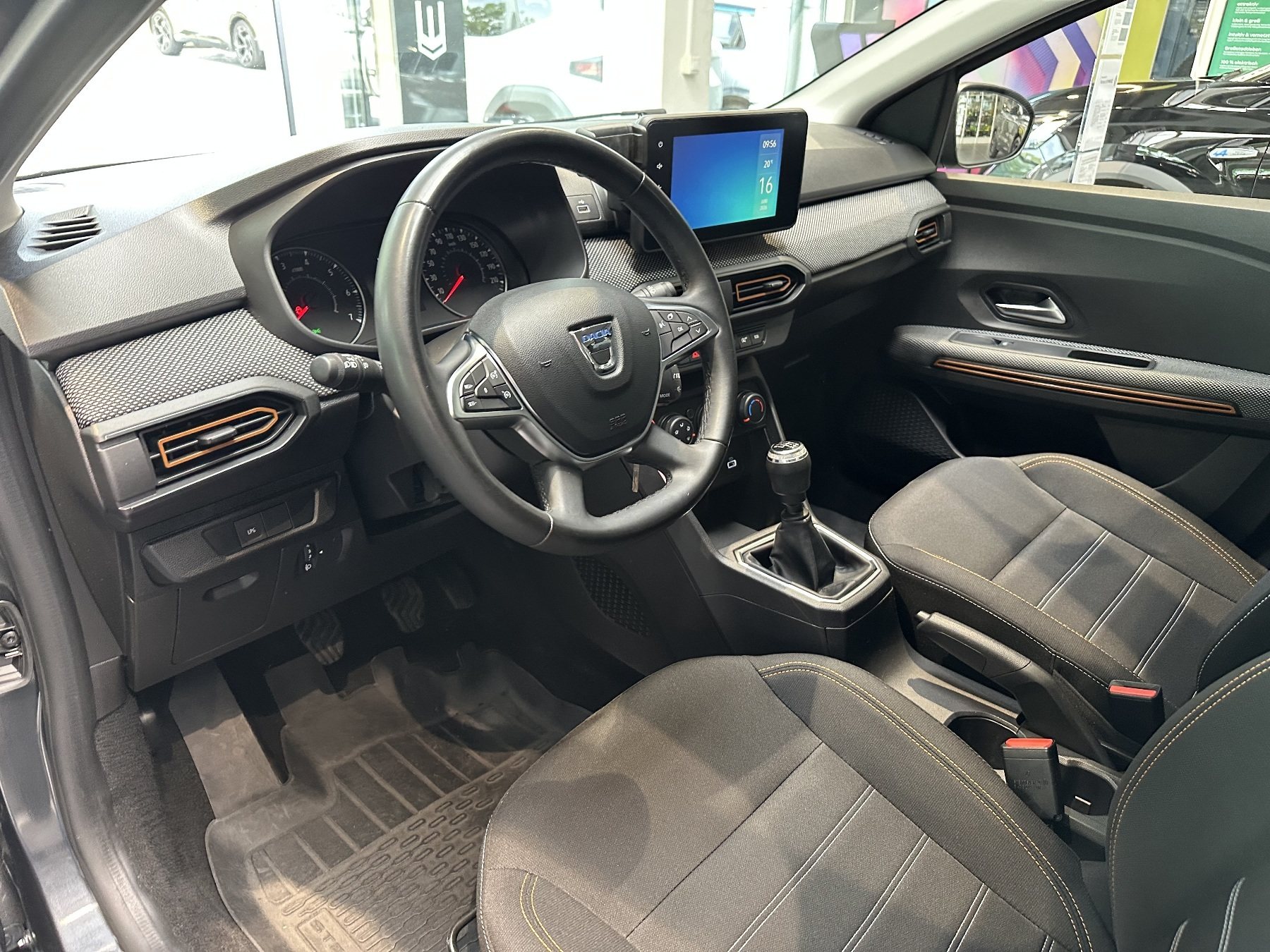 Bild 28 - Sandero Stepway Comfort TCe 100 ECO-G