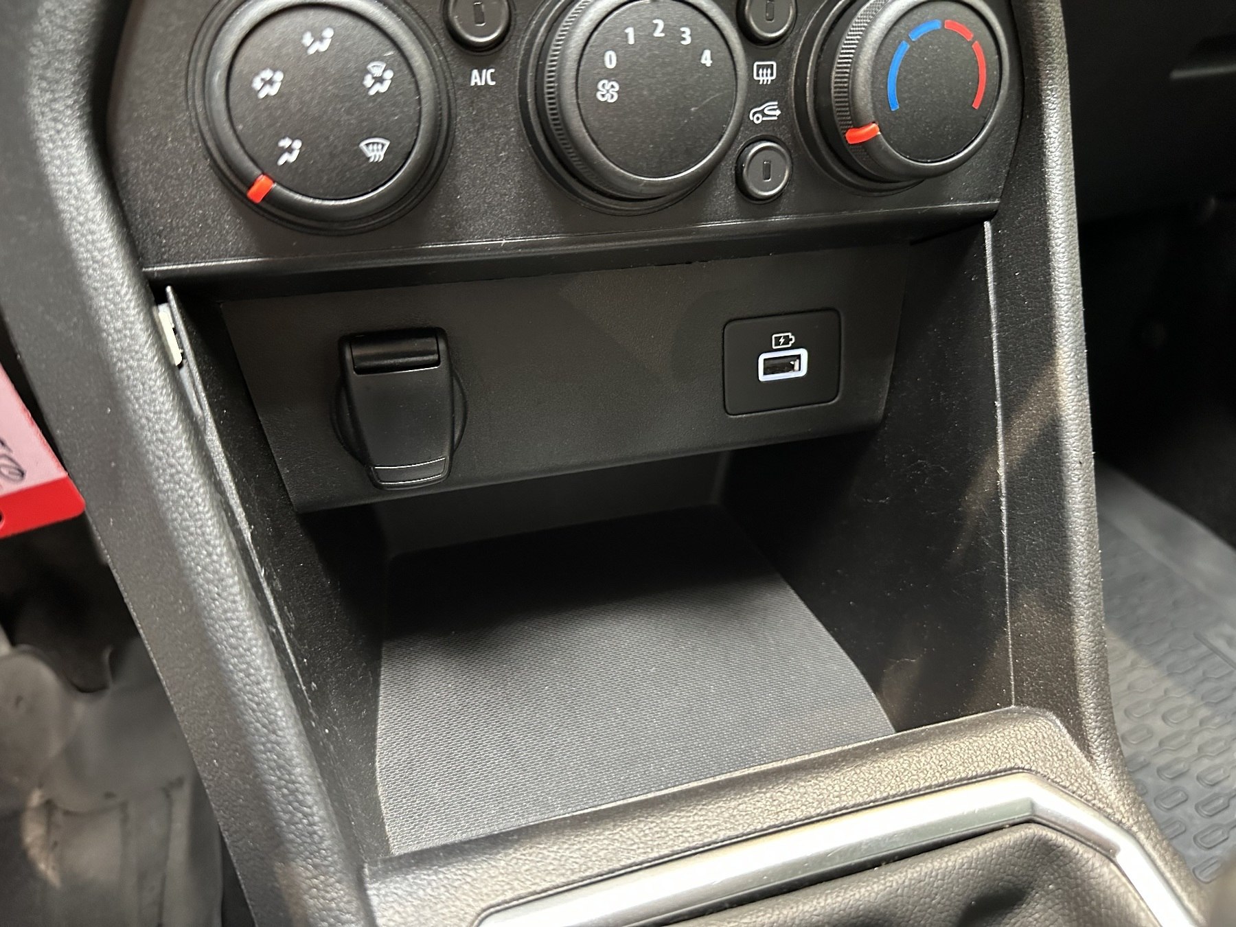 Bild 42 - Sandero Stepway Comfort TCe 100 ECO-G