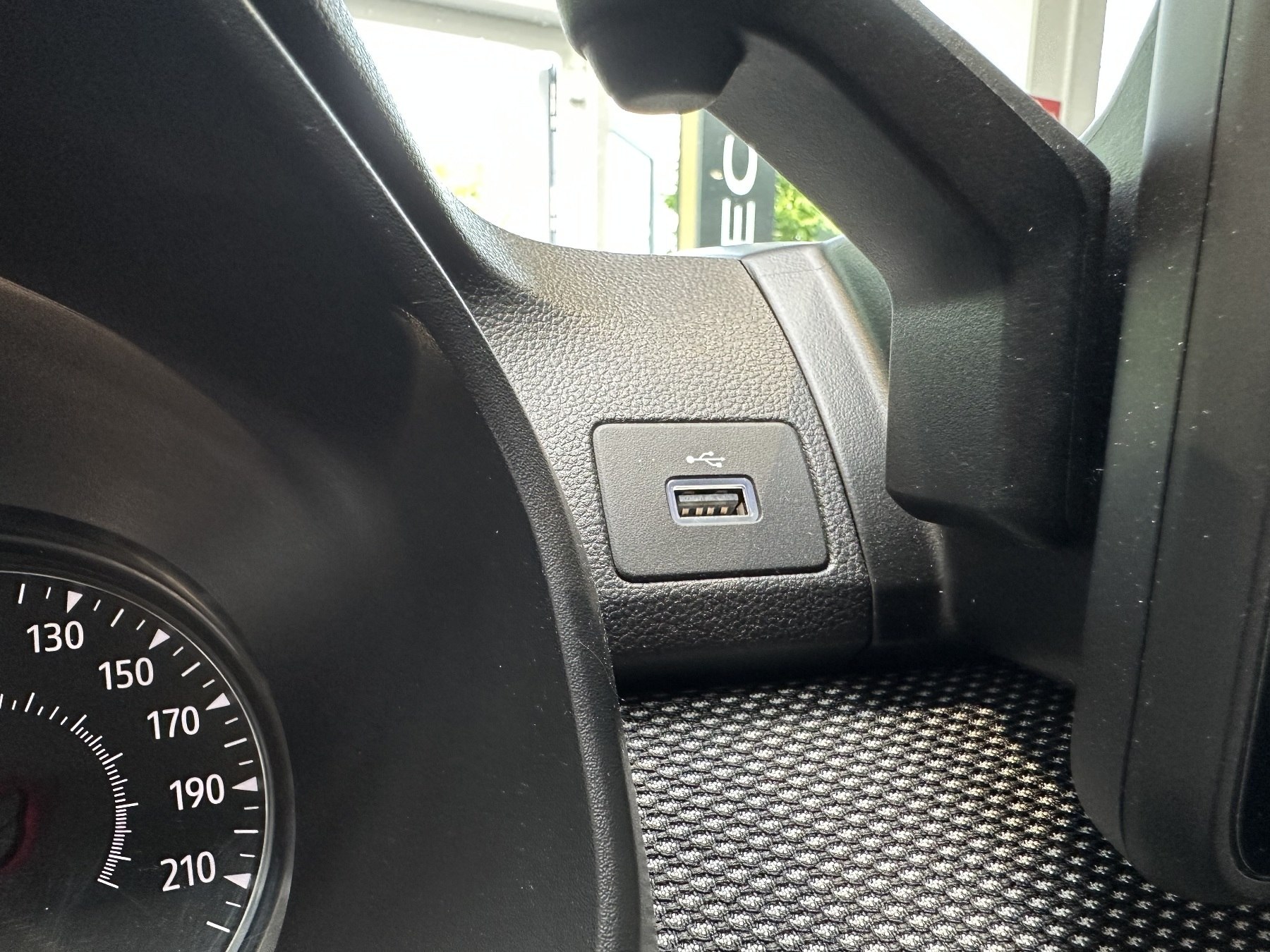 Bild 49 - Sandero Stepway Comfort TCe 100 ECO-G