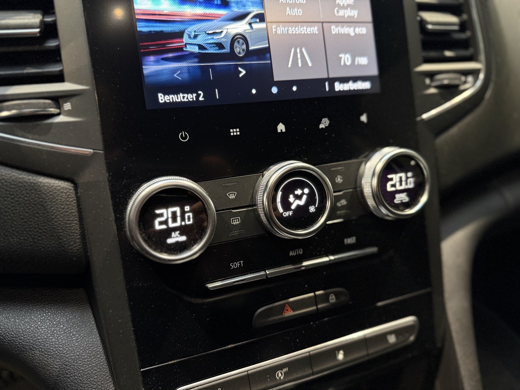 Bild 32 - Megane Grandtour INTENS Tce 140 EDC