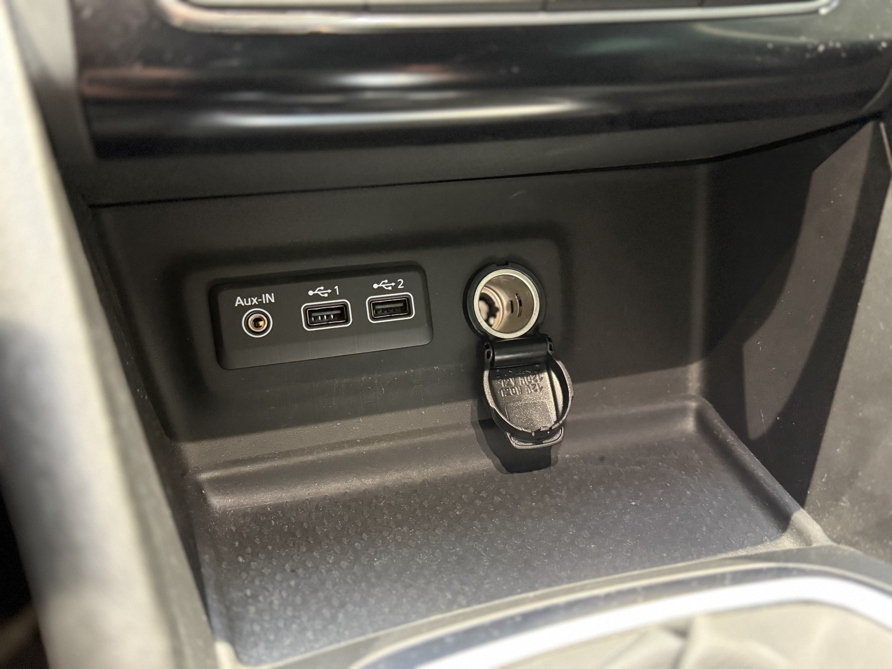 Bild 34 - Megane Grandtour INTENS Tce 140 EDC