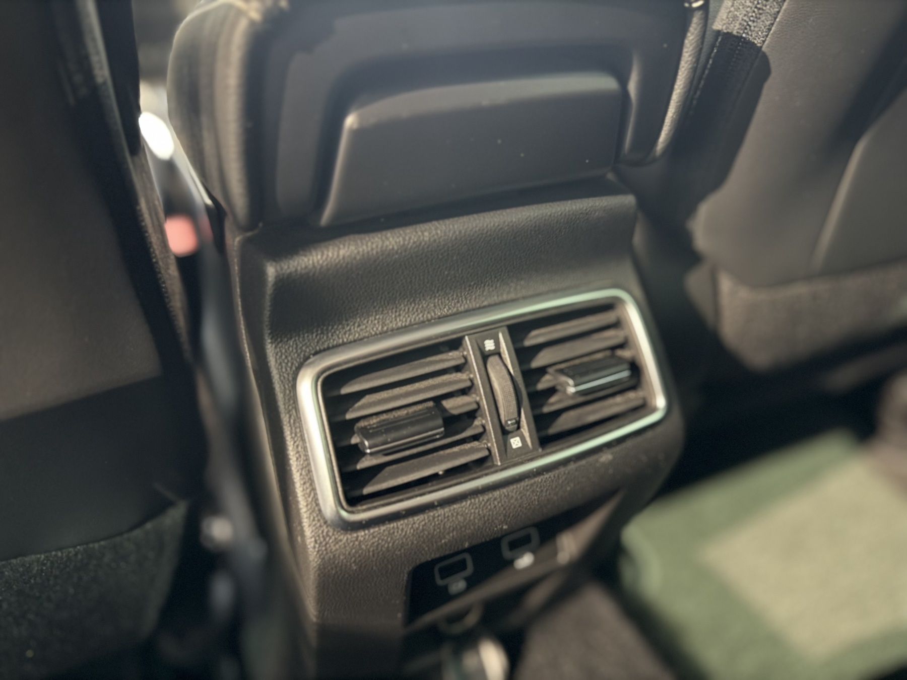 Bild 42 - Megane Grandtour INTENS Tce 140 EDC