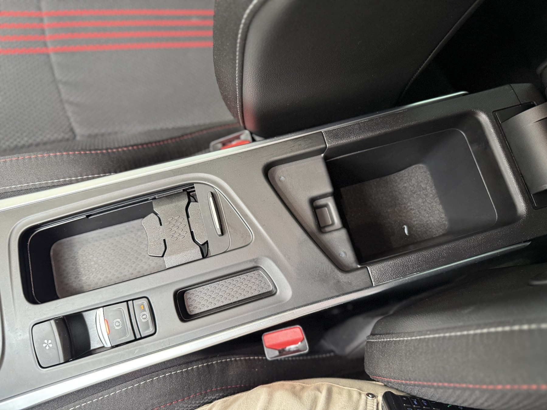 Bild 37 - Megane Grandtour R.S. LINE TCe 160 EDC