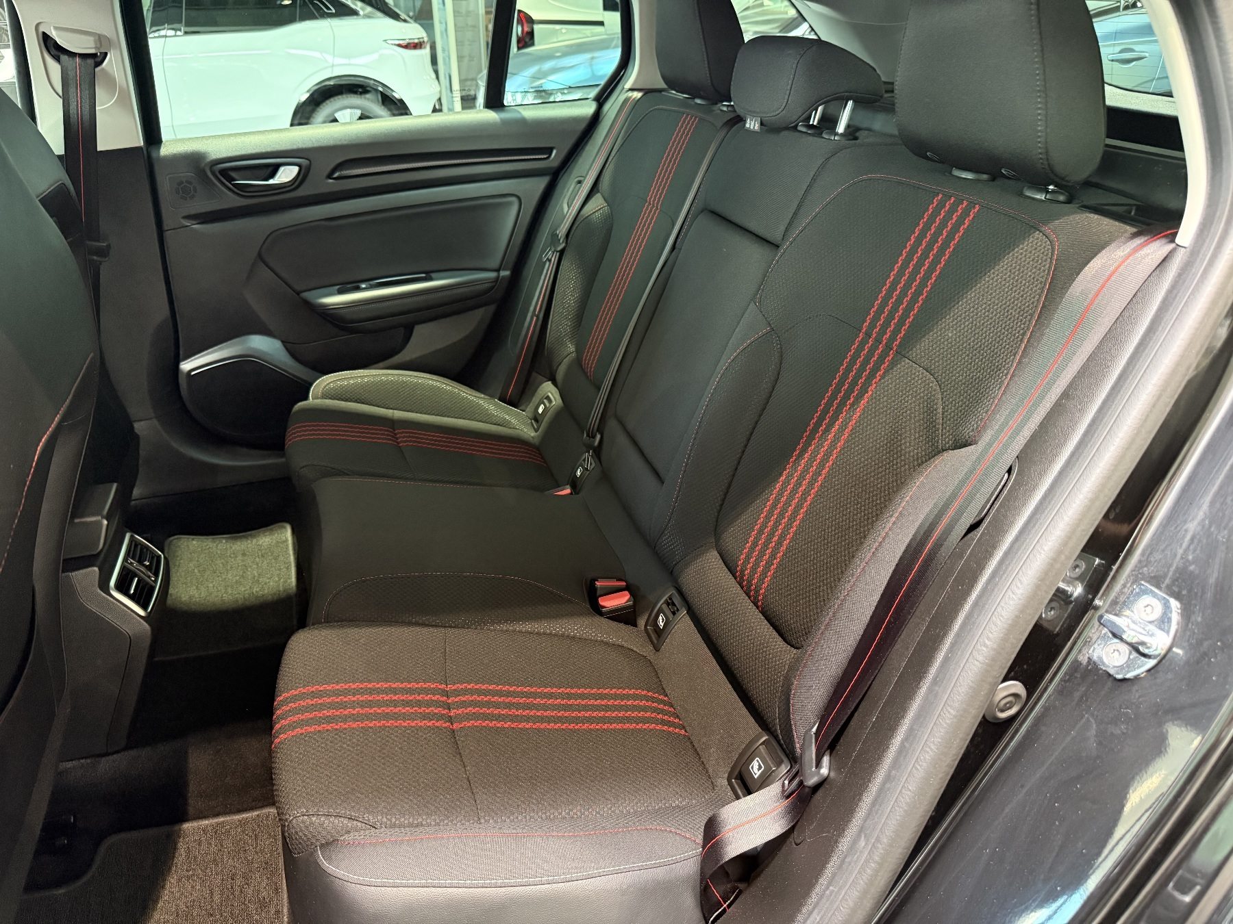 Bild 41 - Megane Grandtour R.S. LINE TCe 160 EDC