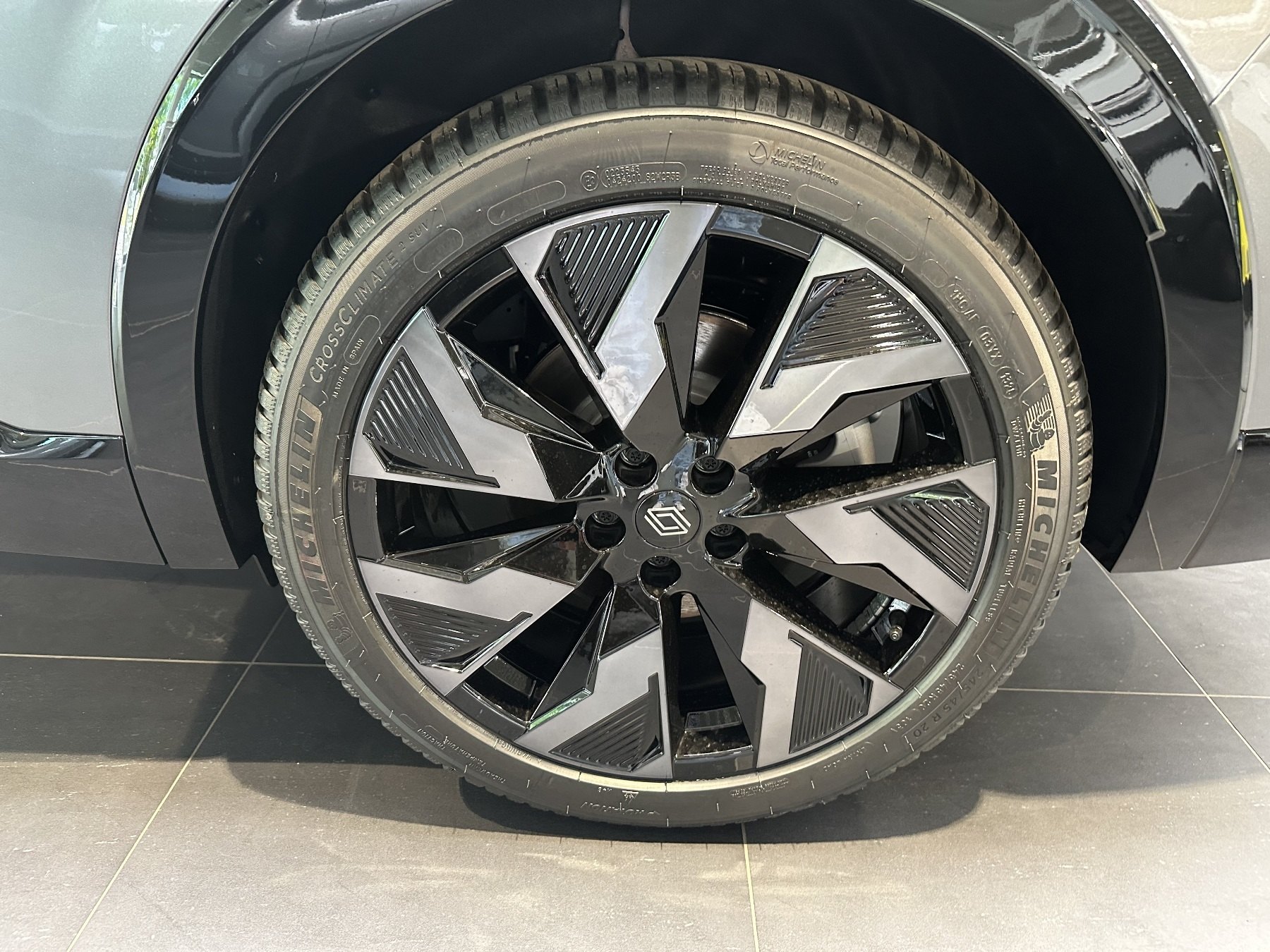 Bild 27 - Rafale Hyper Hybrid 4x4 300 PS Esprit Alpine