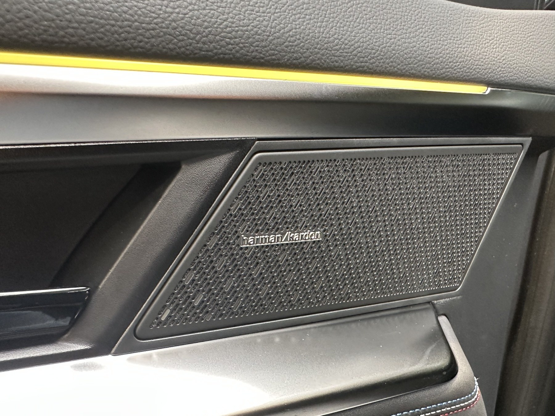 Bild 34 - Rafale Hyper Hybrid 4x4 300 PS Esprit Alpine