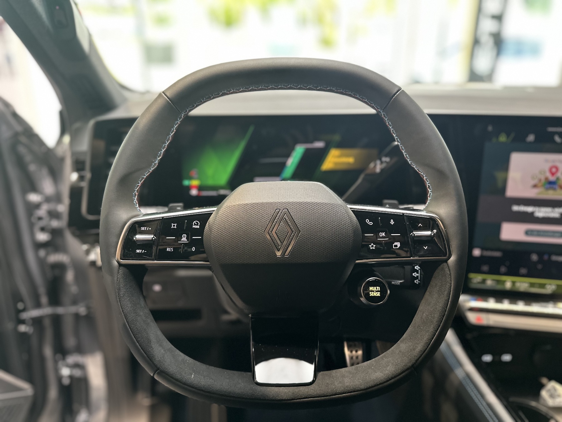 Bild 38 - Rafale Hyper Hybrid 4x4 300 PS Esprit Alpine