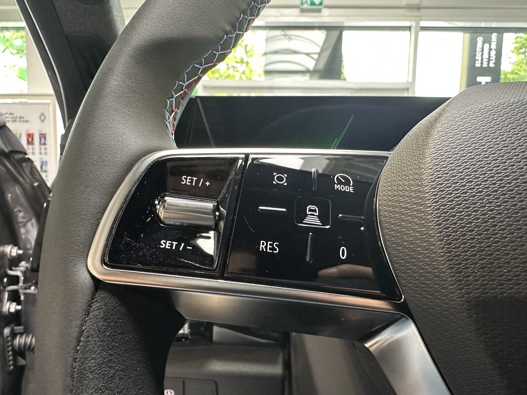 Bild 39 - Rafale Hyper Hybrid 4x4 300 PS Esprit Alpine