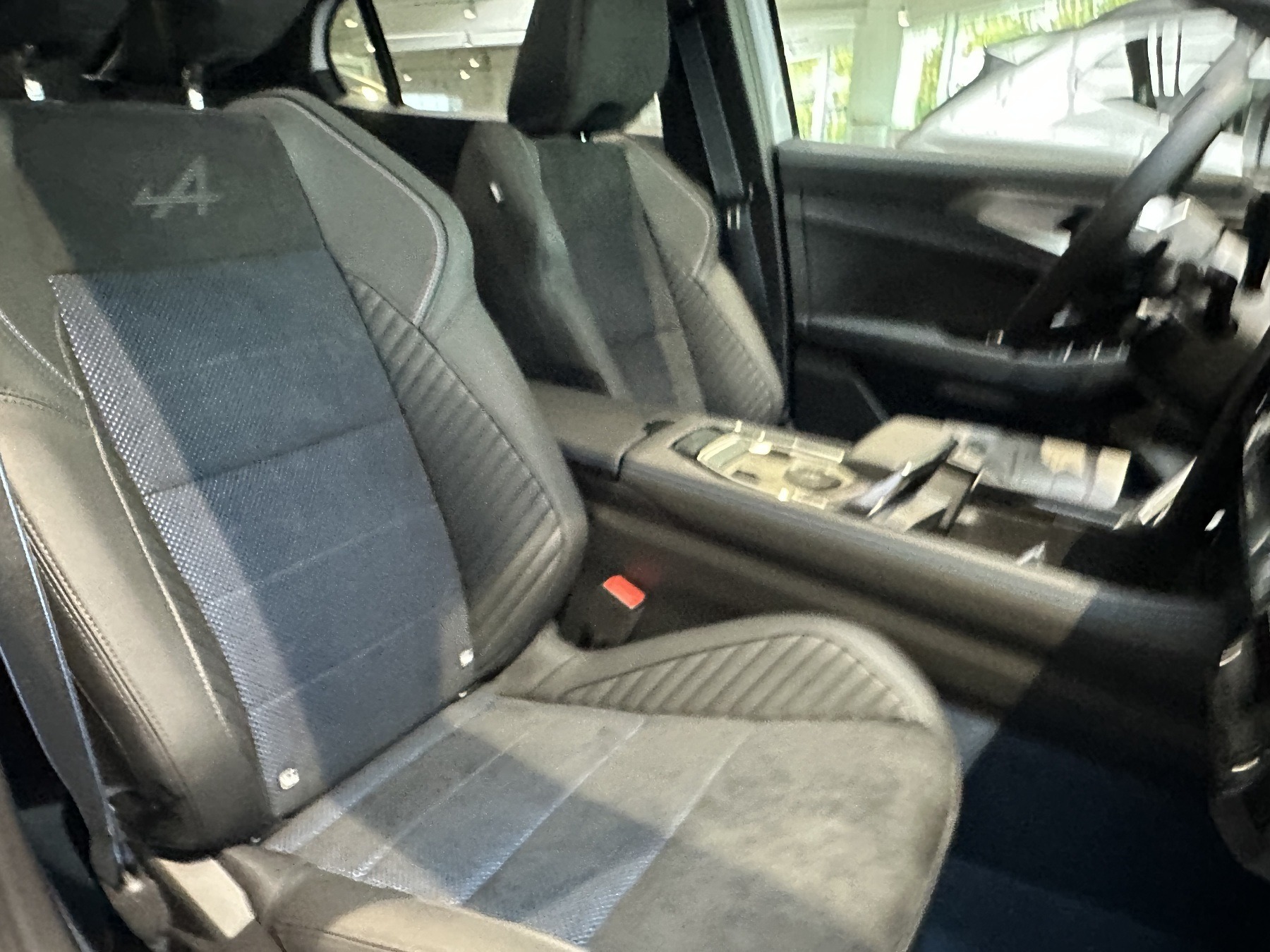 Bild 10 - Rafale Atelier Alpine Hyper Hybrid 4x4-300 PS