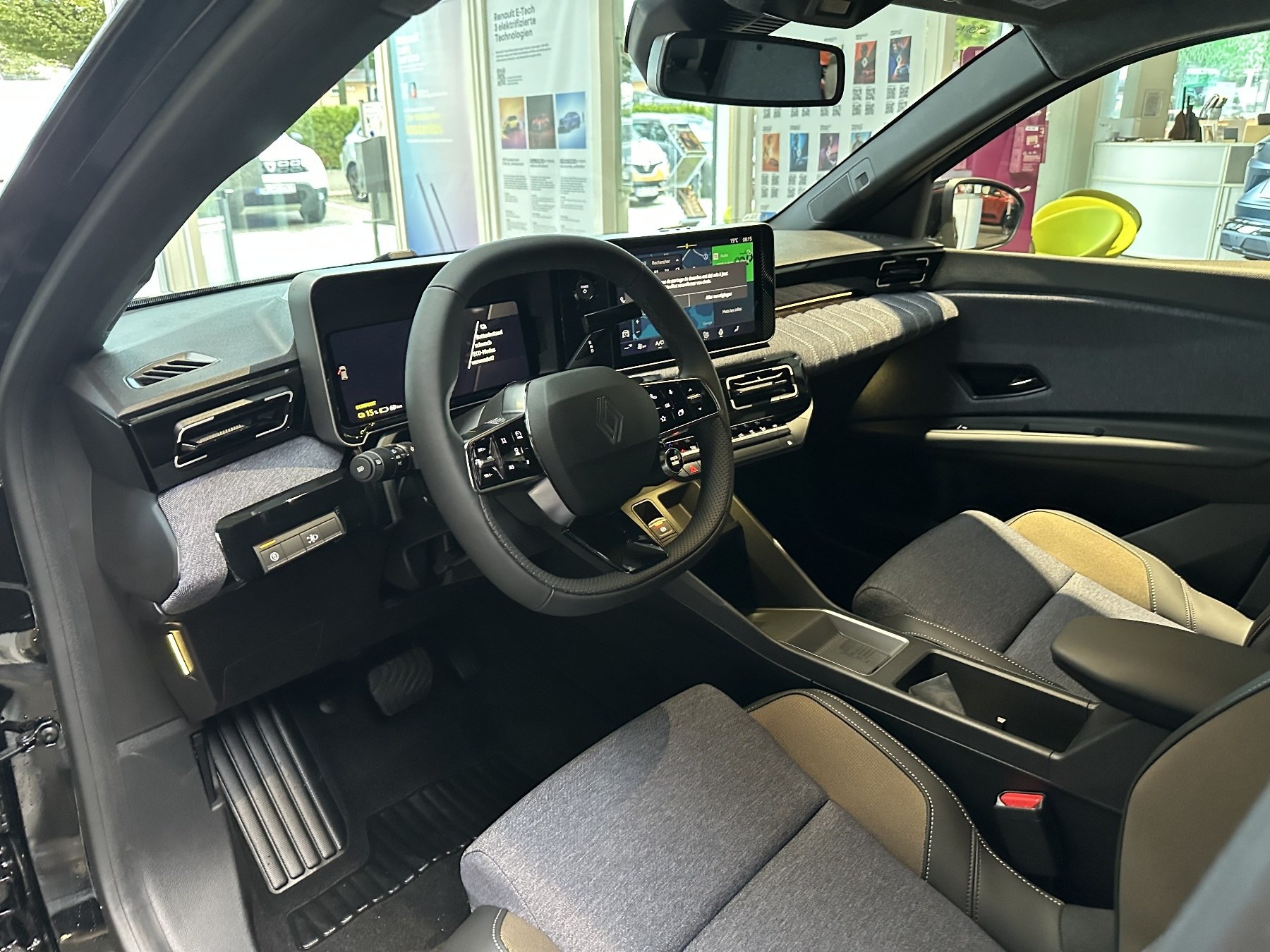Bild 32 - R 5 Techno 150PS Comfort Range E-Tech