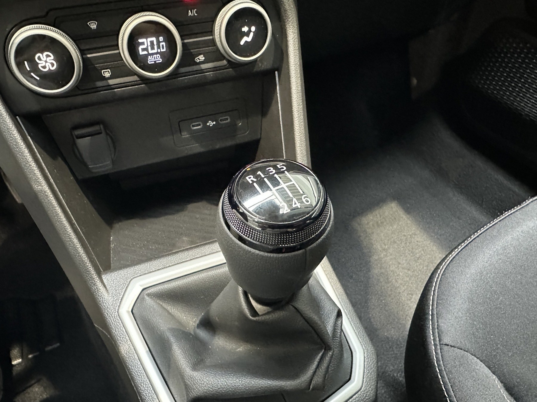 Bild 47 - Sandero TCe 110PS Stepway Expression