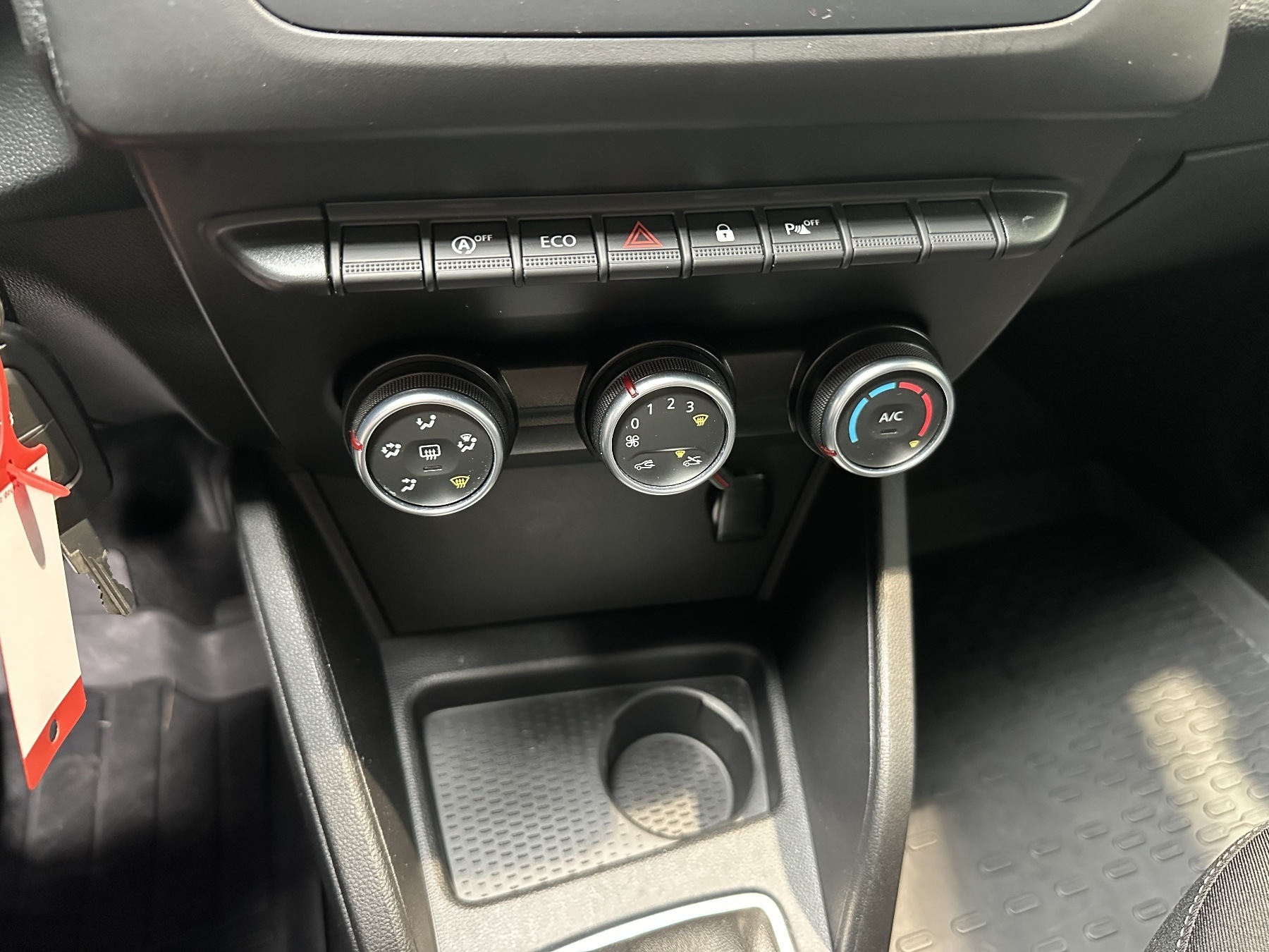 Bild 37 - Duster Urban TCe 130 2WD