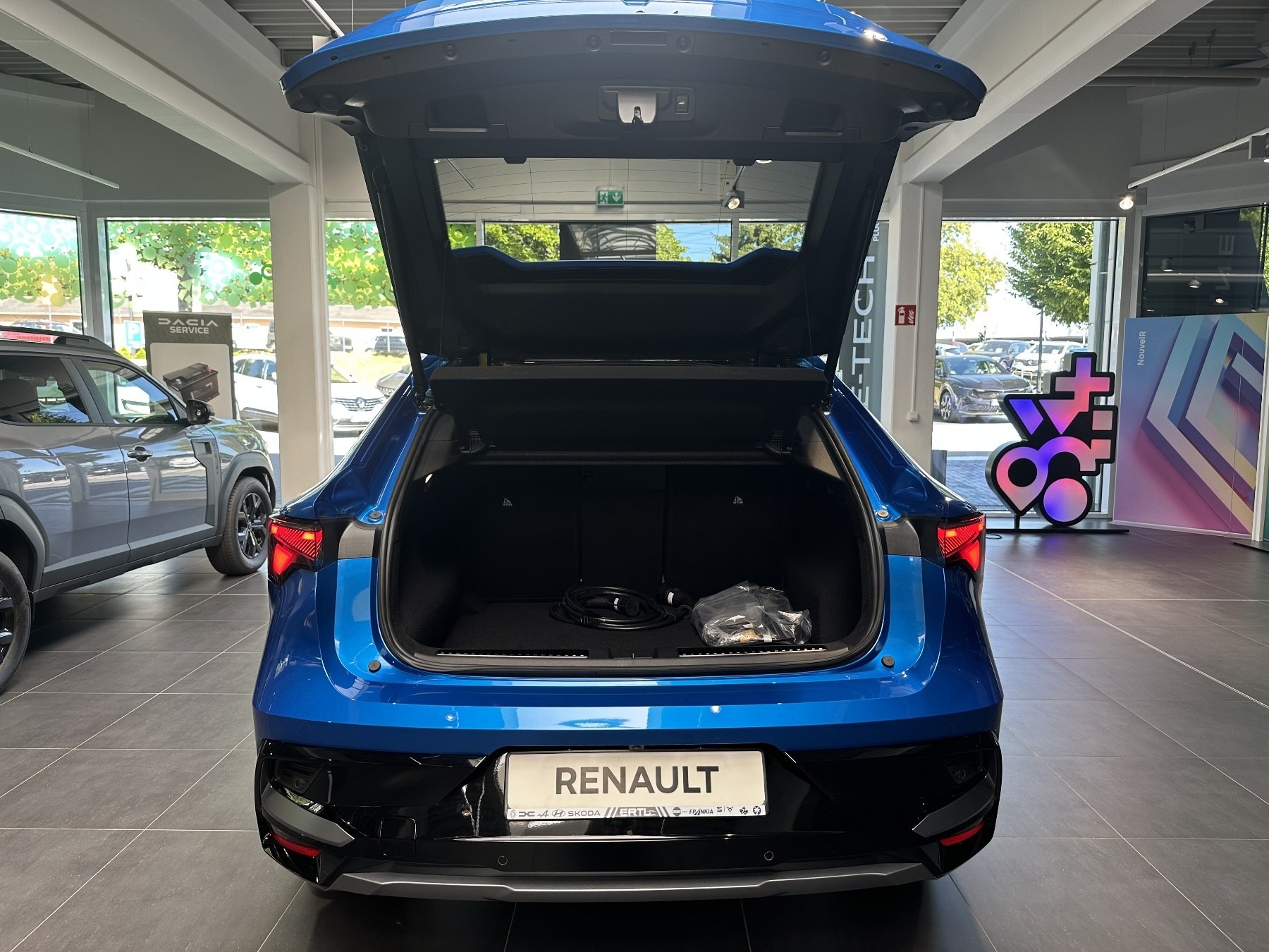 Bild 19 - Rafale Hybrid 4x4 300PS Esprit Alpine