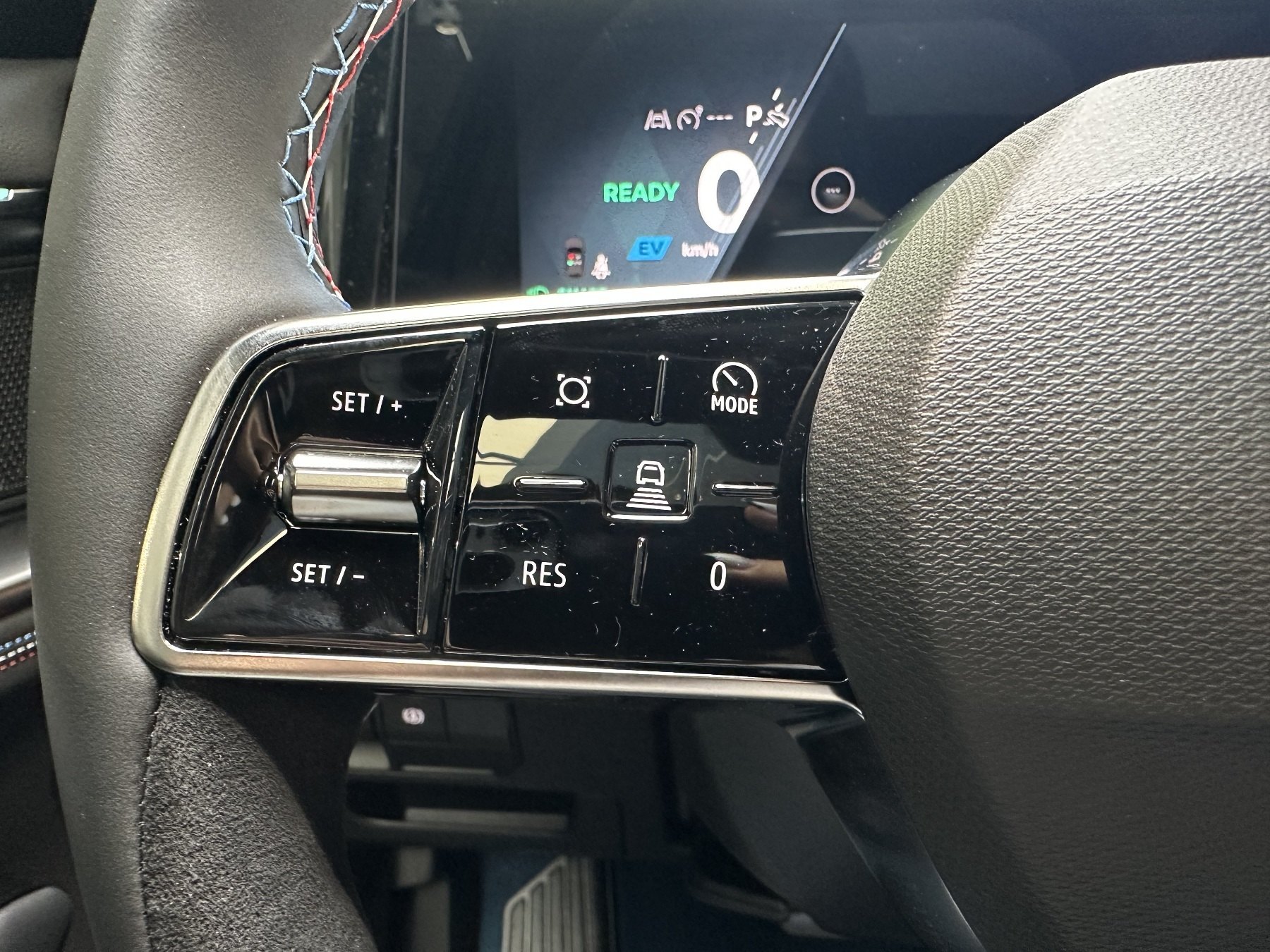 Bild 31 - Rafale Hybrid 4x4 300PS Esprit Alpine
