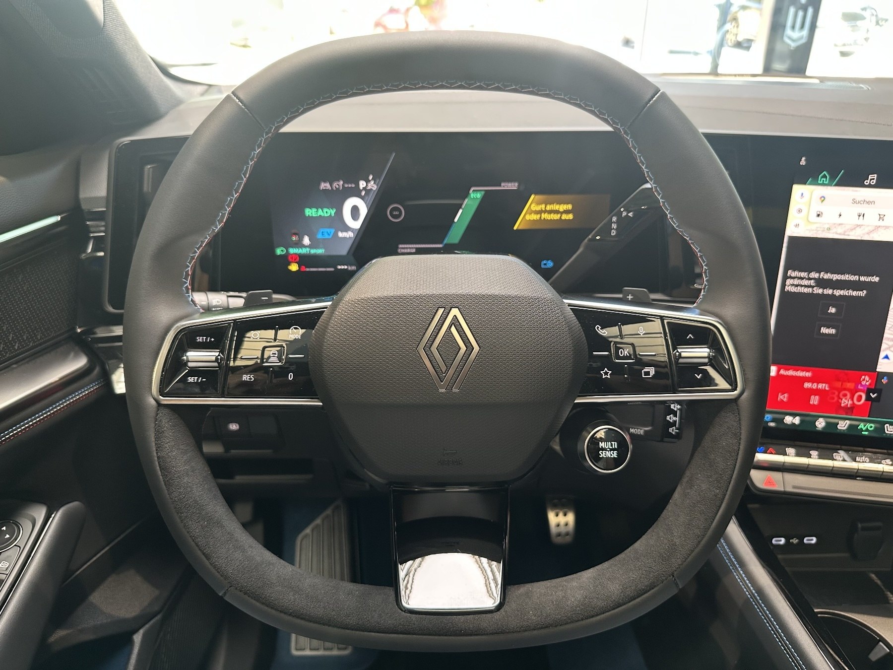 Bild 32 - Rafale Hybrid 4x4 300PS Esprit Alpine