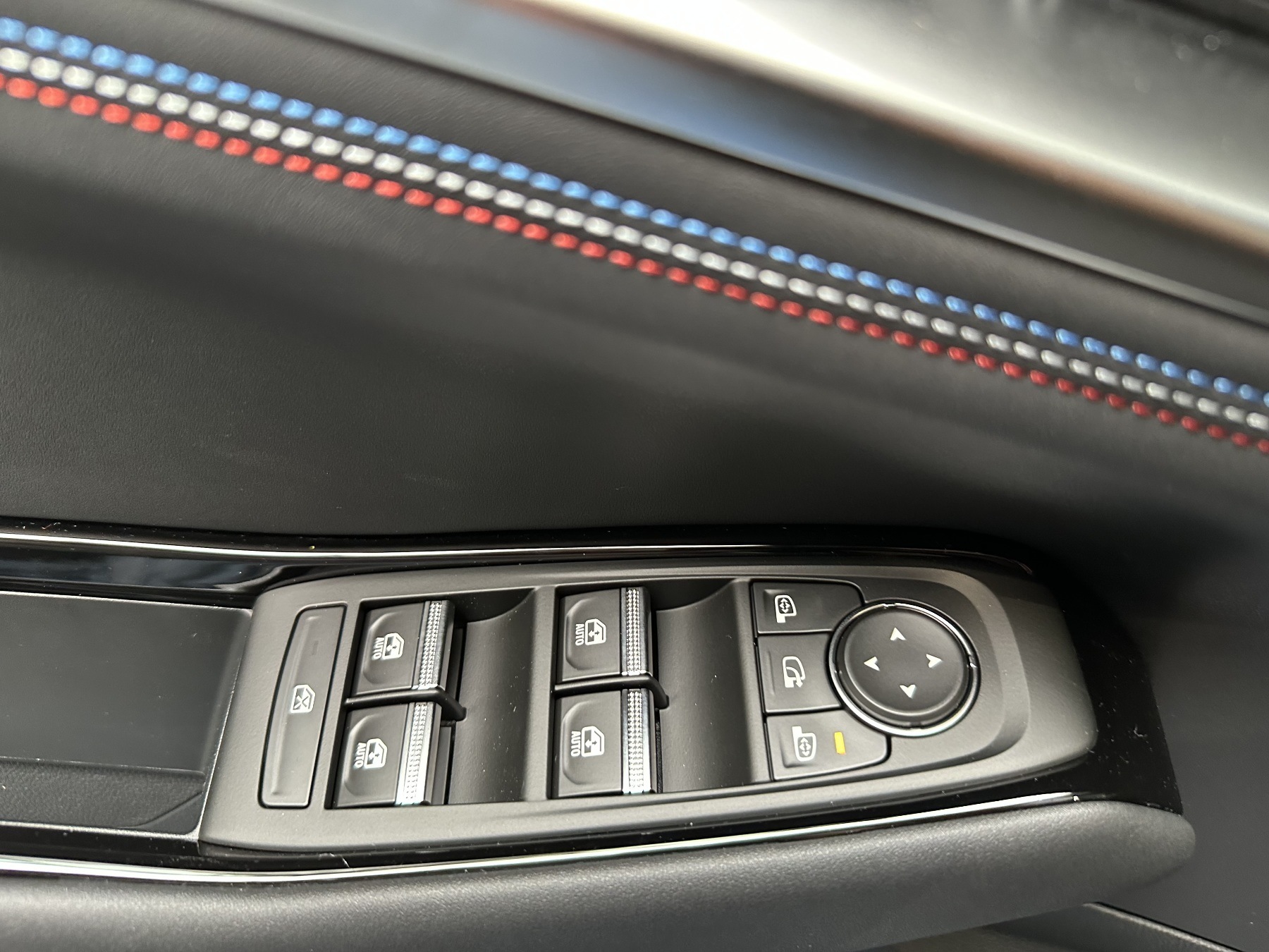 Bild 24 - Rafale Full Hybrid 200PS Esprit Alpine
