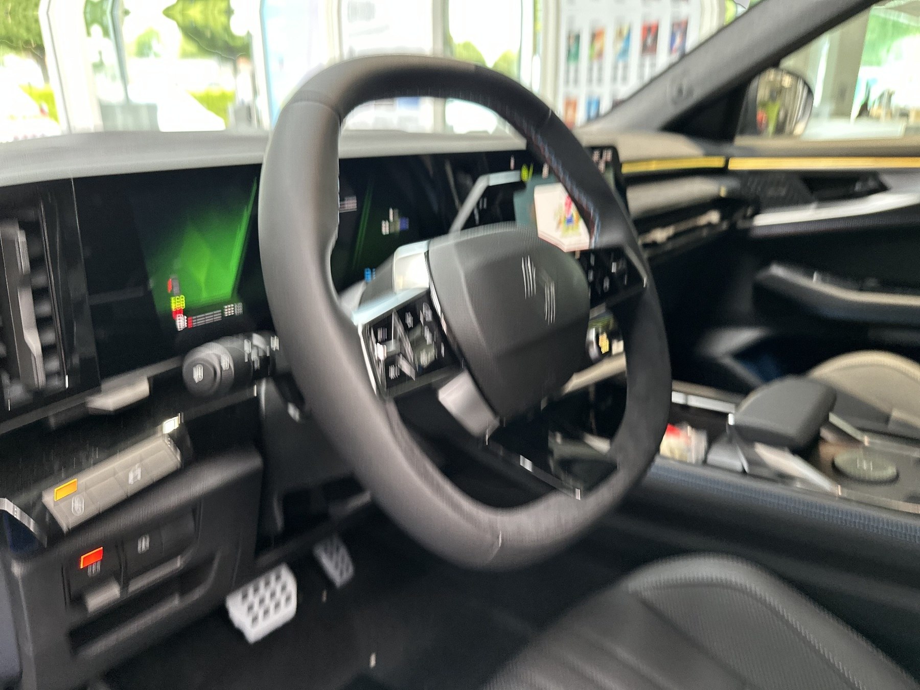 Bild 27 - Rafale Full Hybrid 200PS Esprit Alpine