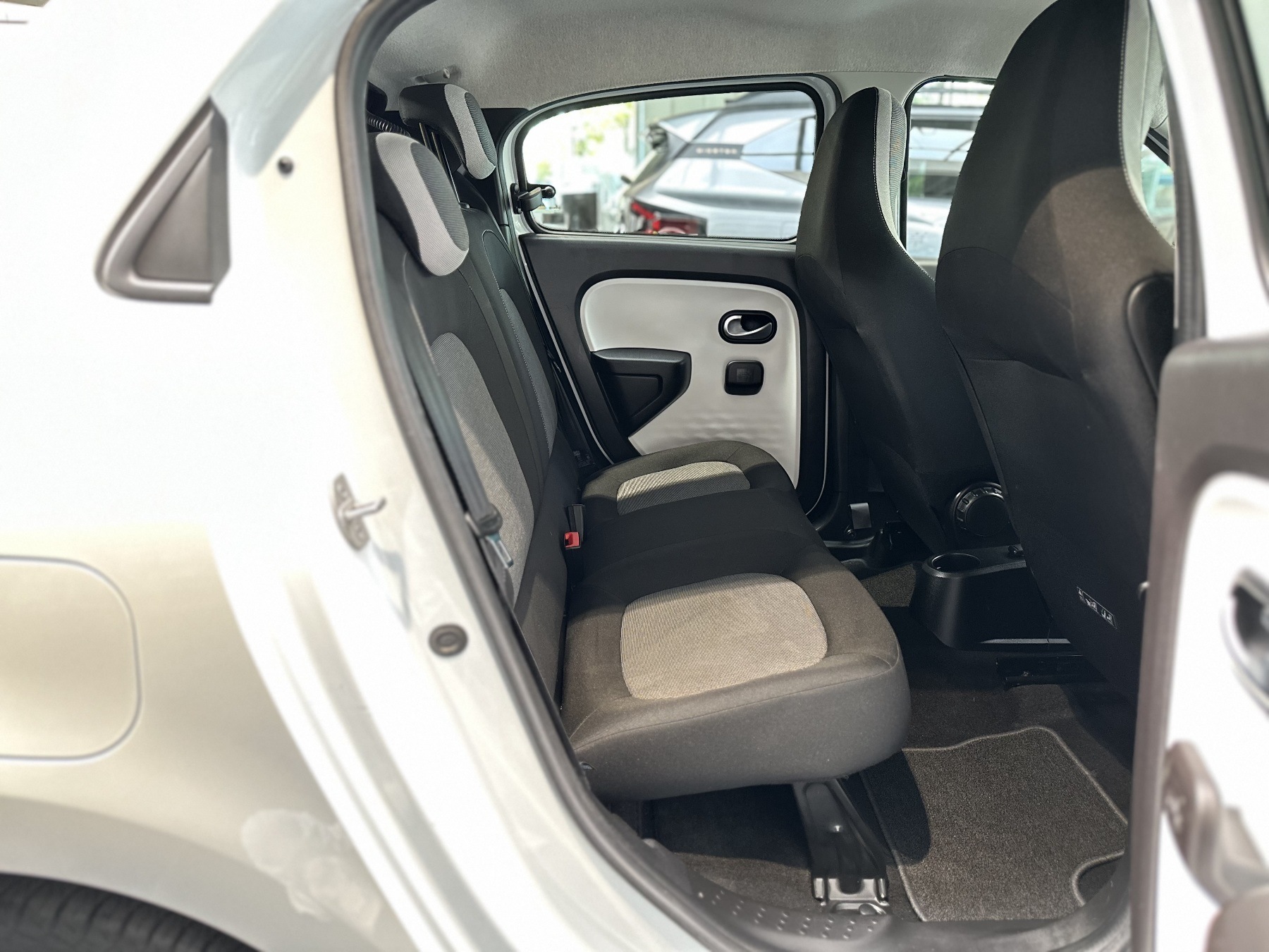 Bild 13 - IONIQ Hybrid 1.6 GDI Prime