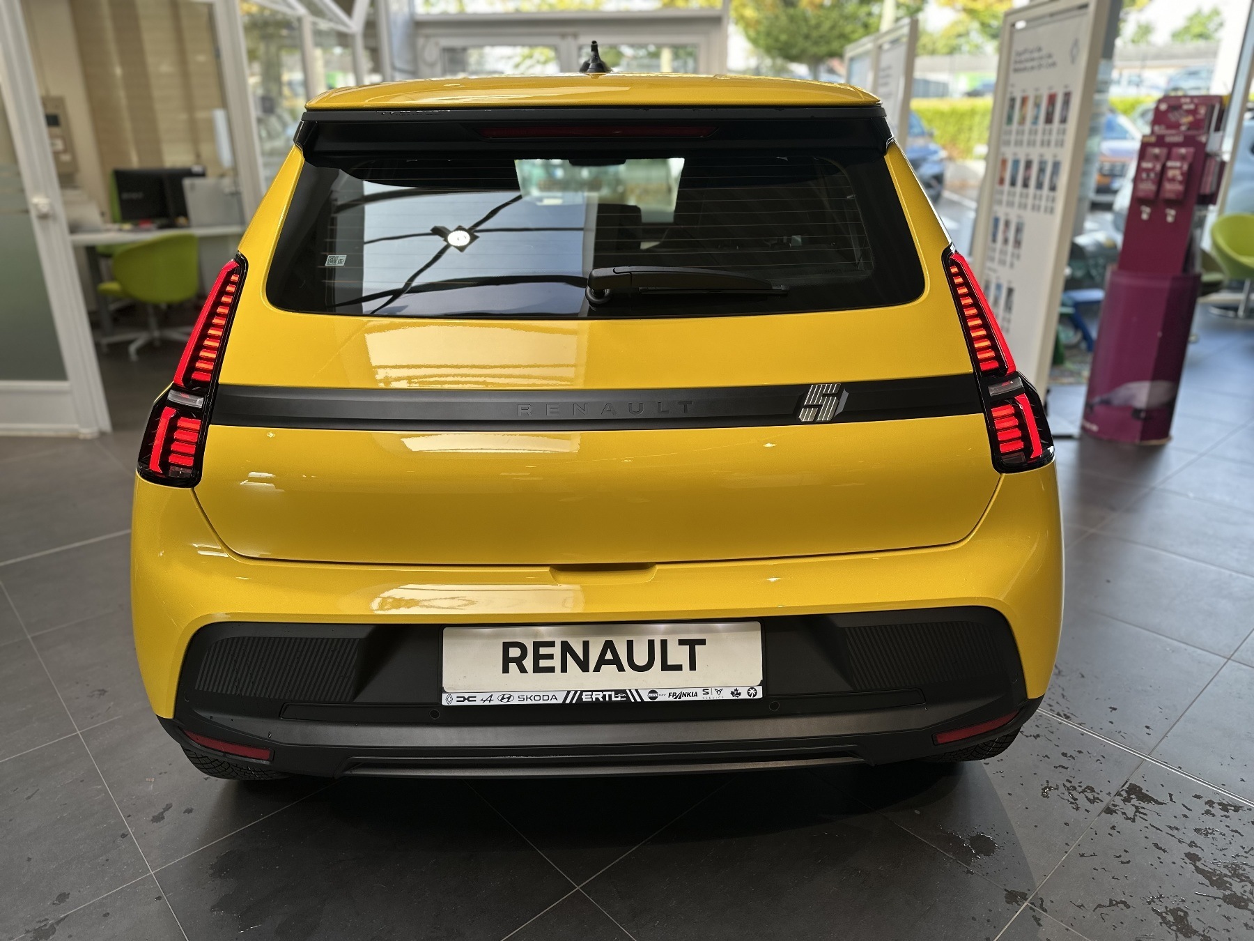 Bild 18 - R 5 elektrisch Evolution 120 Urban Range E-Tech