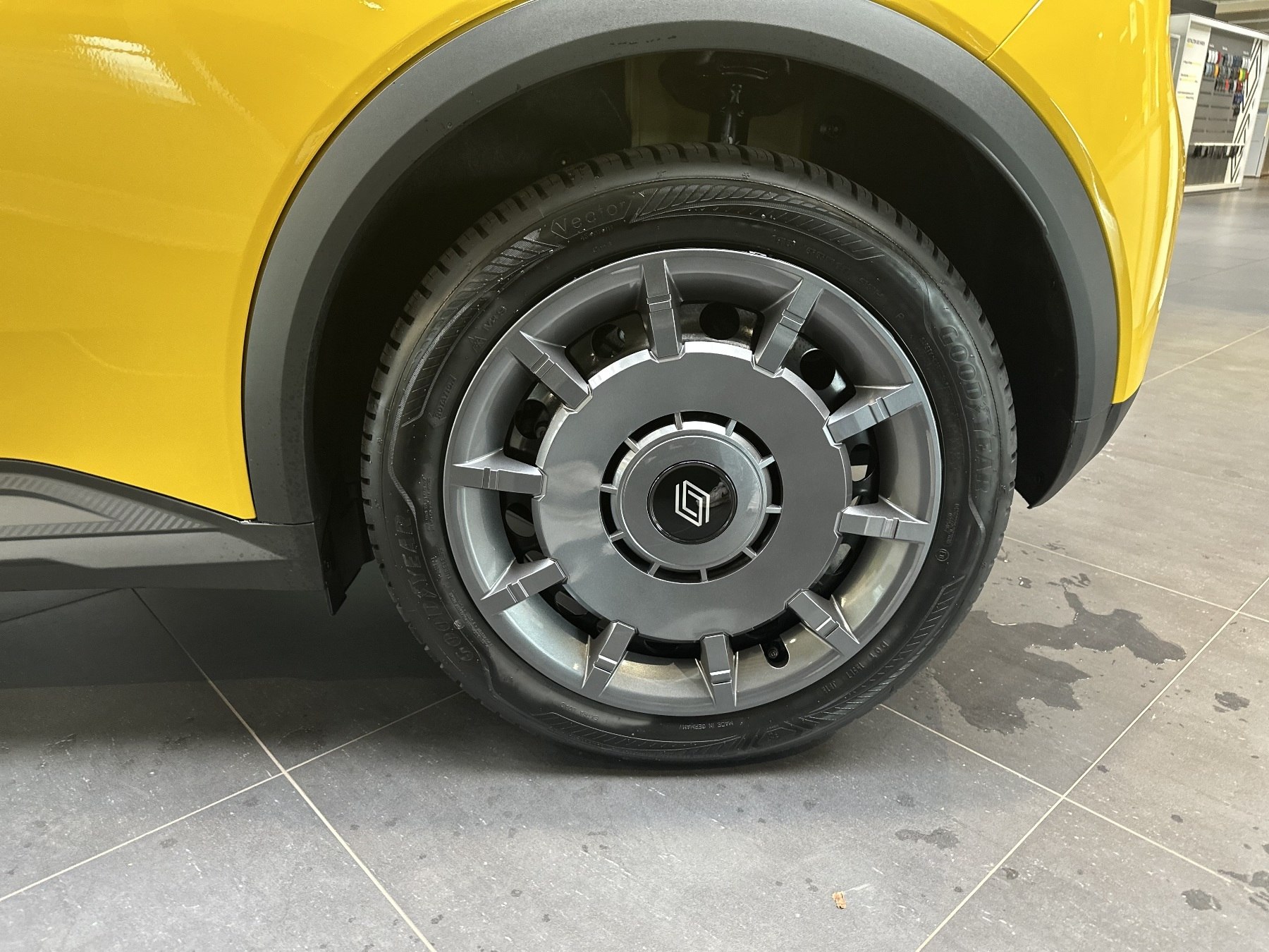 Bild 23 - R 5 elektrisch Evolution 120 Urban Range E-Tech