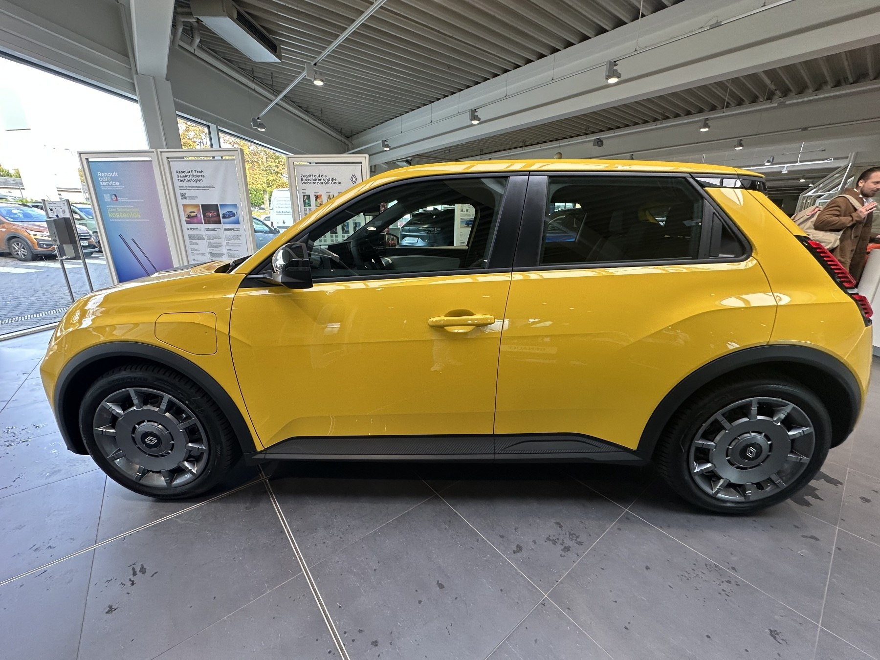 Bild 24 - R 5 elektrisch Evolution 120 Urban Range E-Tech