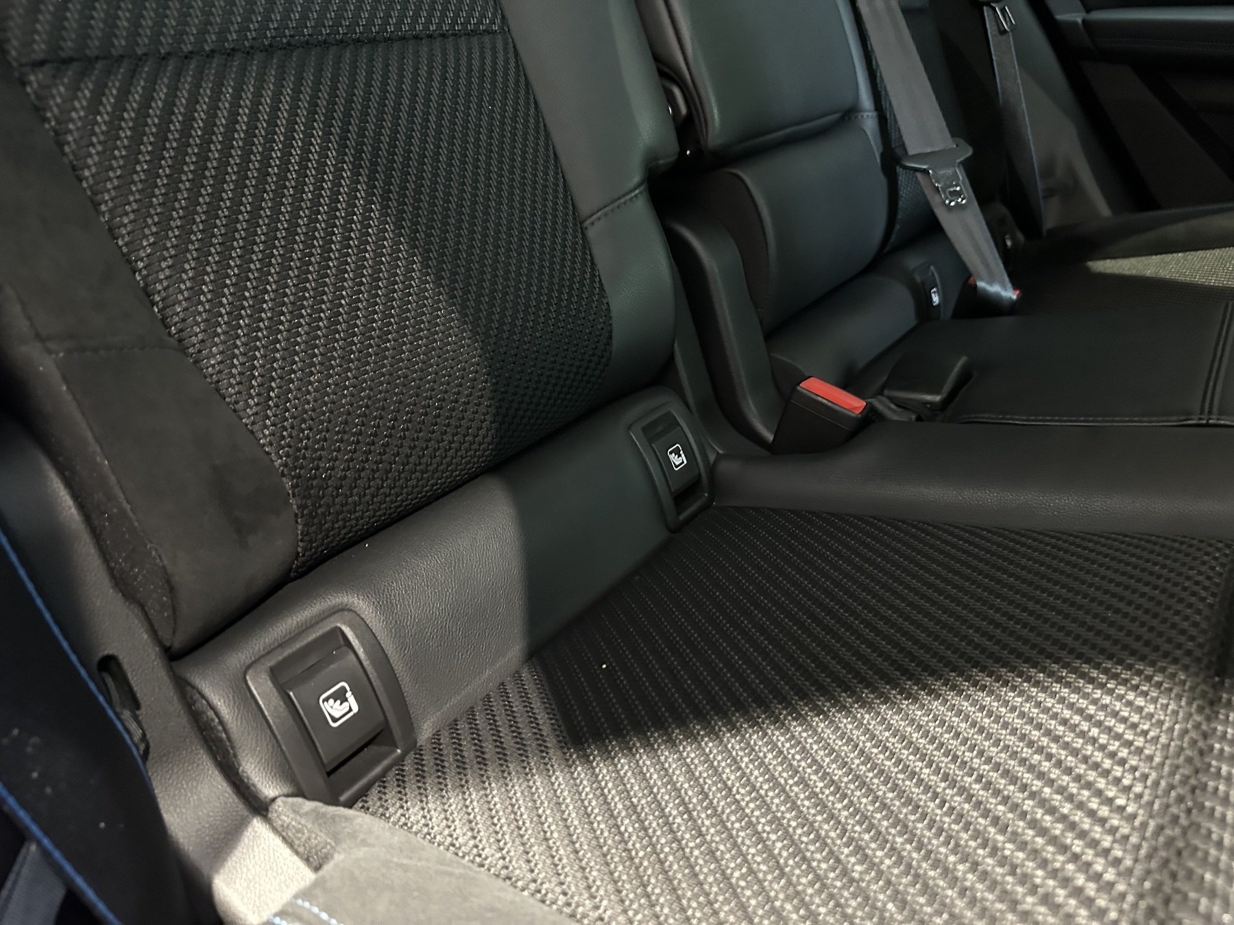 Bild 14 - Austral Iconic Esprit Alpine Mild Hybrid 160