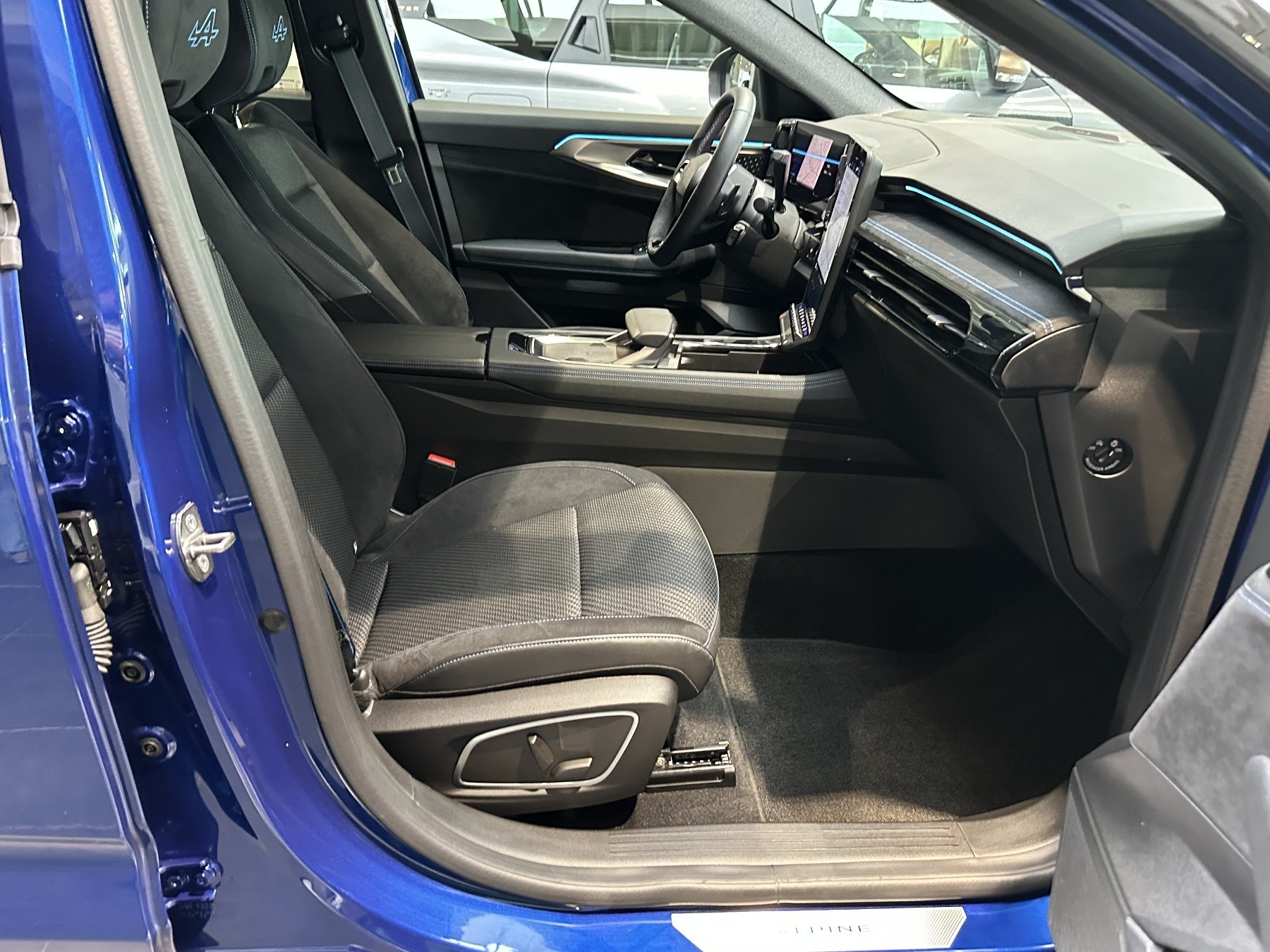 Bild 9 - Austral Iconic Esprit Alpine Mild Hybrid 160