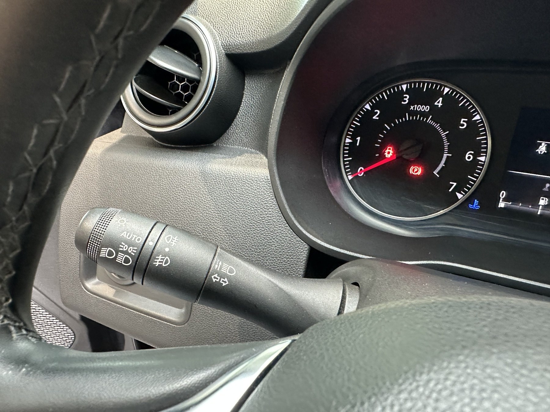 Bild 34 - Duster Prestige SCe 115 2WD