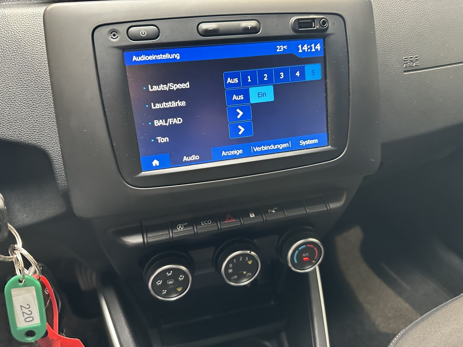Bild 39 - Duster Prestige SCe 115 2WD