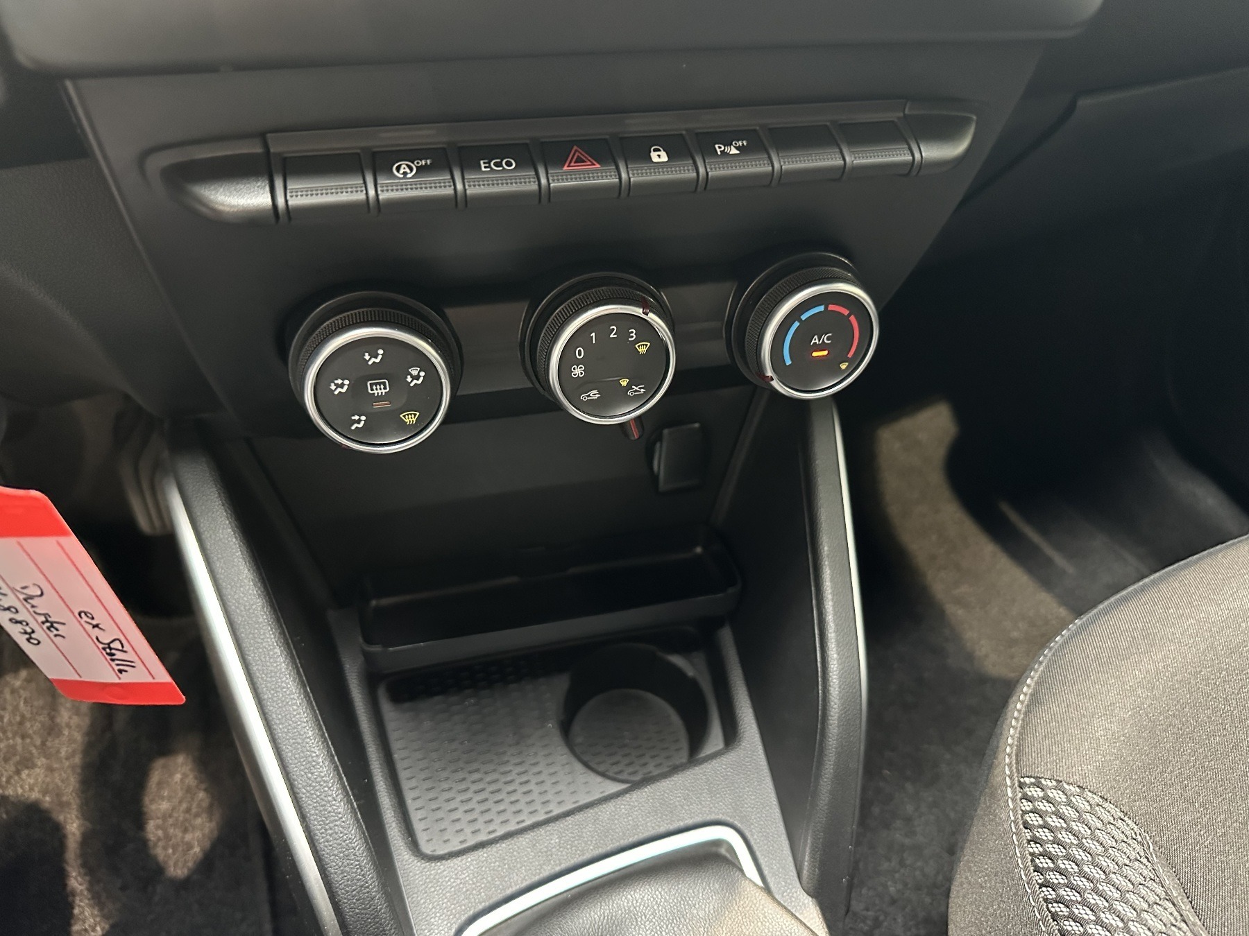Bild 41 - Duster Prestige SCe 115 2WD