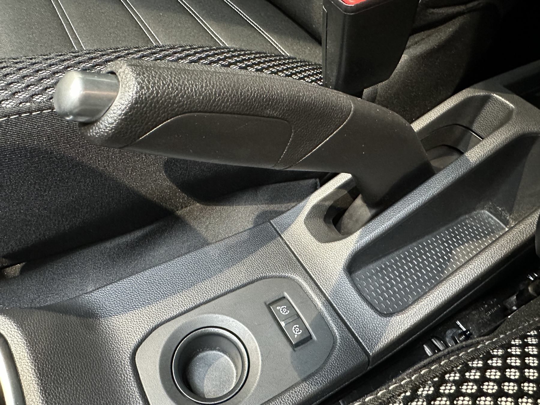 Bild 43 - Duster Prestige SCe 115 2WD