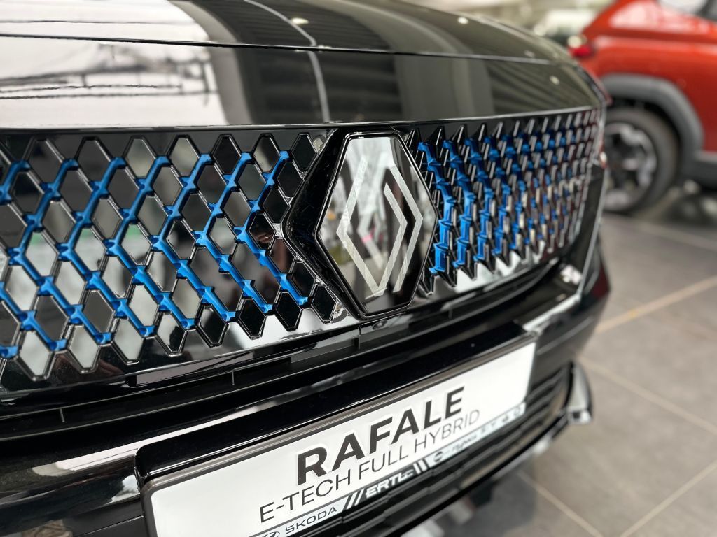 Bild 8 - Rafale Esprit Alpine Full Hybrid 200 PS
