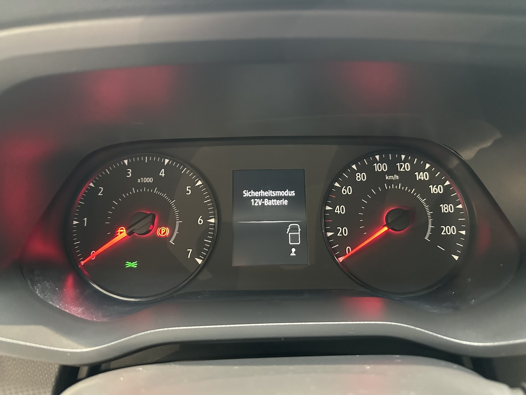 Bild 47 - Trafic Komfort L2H1 3,1t dCi ! 170 PS !