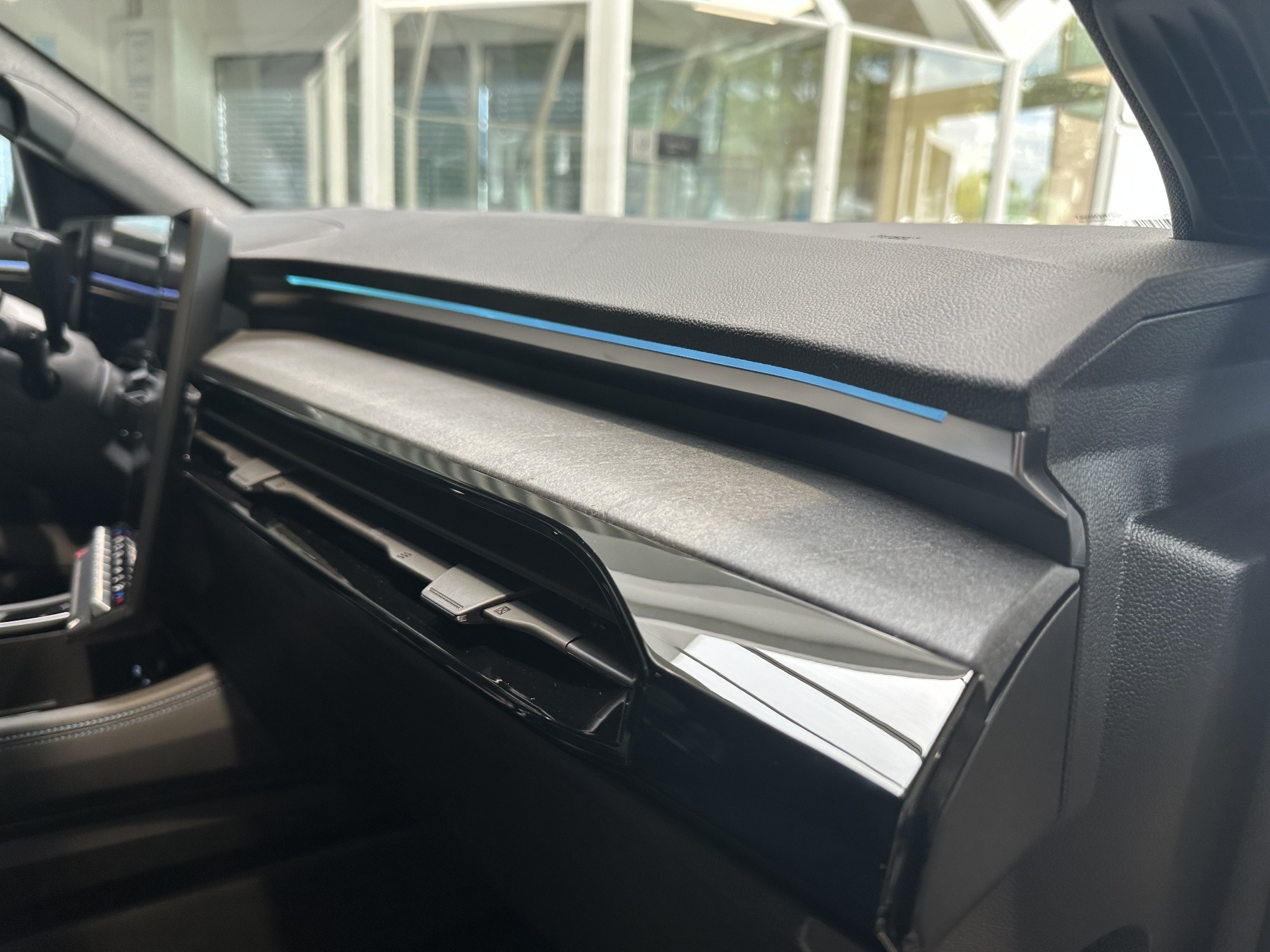Bild 12 - Rafale Esprit Alpine Full Hybrid E-Tech 200