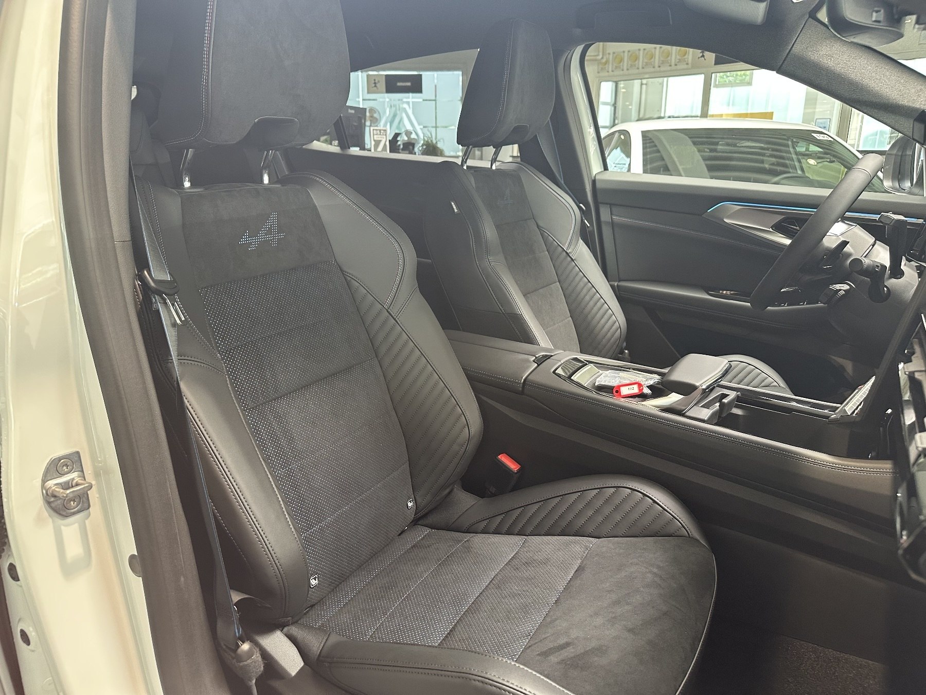 Bild 14 - Rafale Esprit Alpine Full Hybrid E-Tech 200
