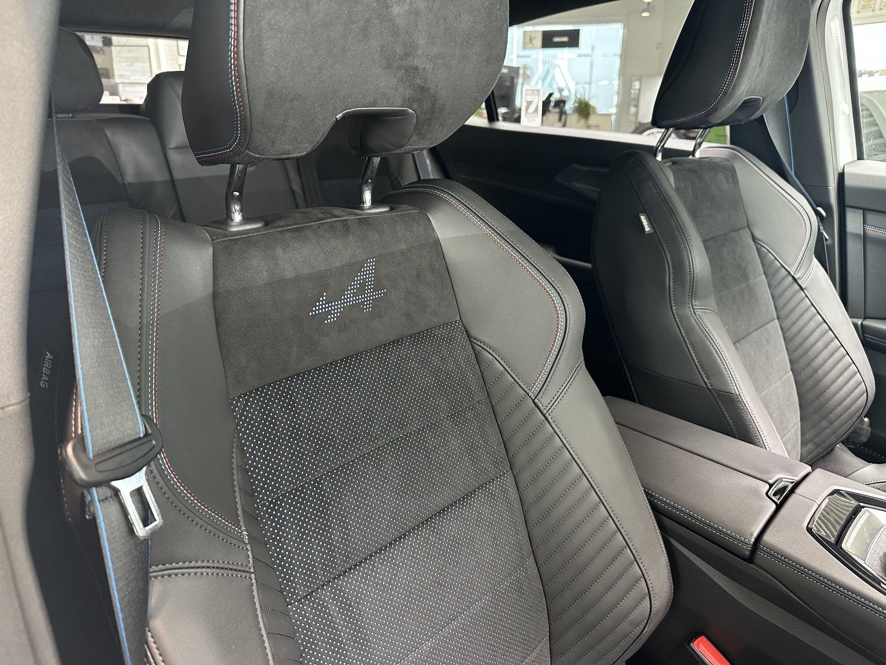 Bild 15 - Rafale Esprit Alpine Full Hybrid E-Tech 200