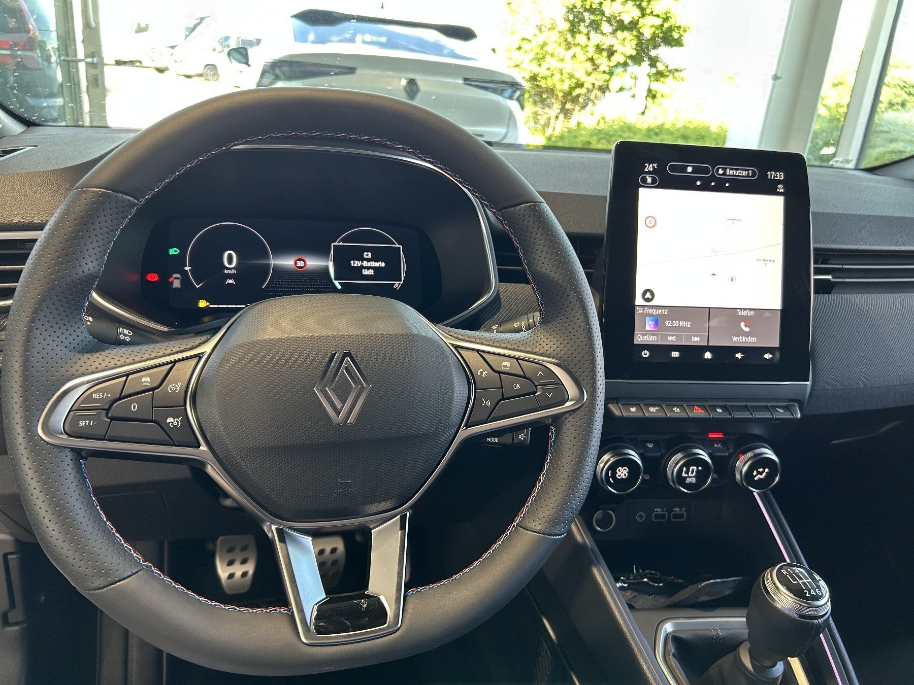Bild 24 - Clio Esprit Alpine TCe 90