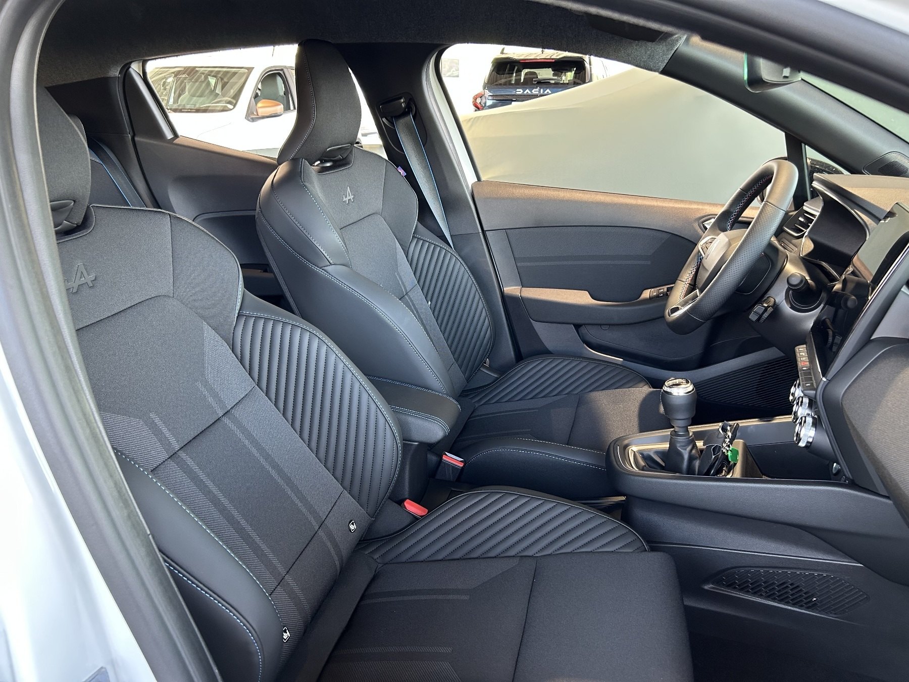 Bild 7 - Clio Esprit Alpine TCe 90