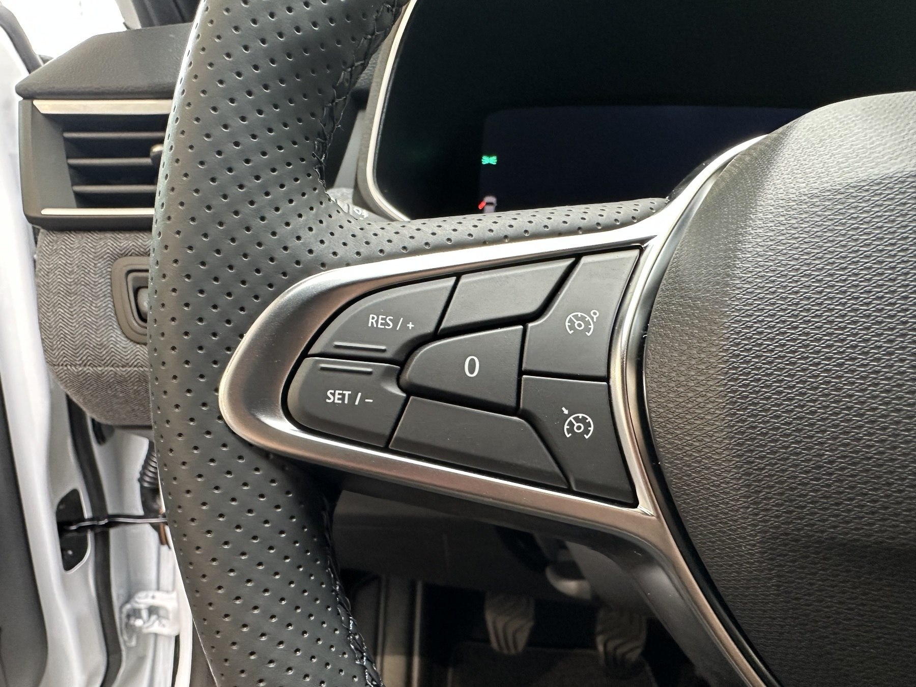Bild 36 - Clio Techno TCe 90
