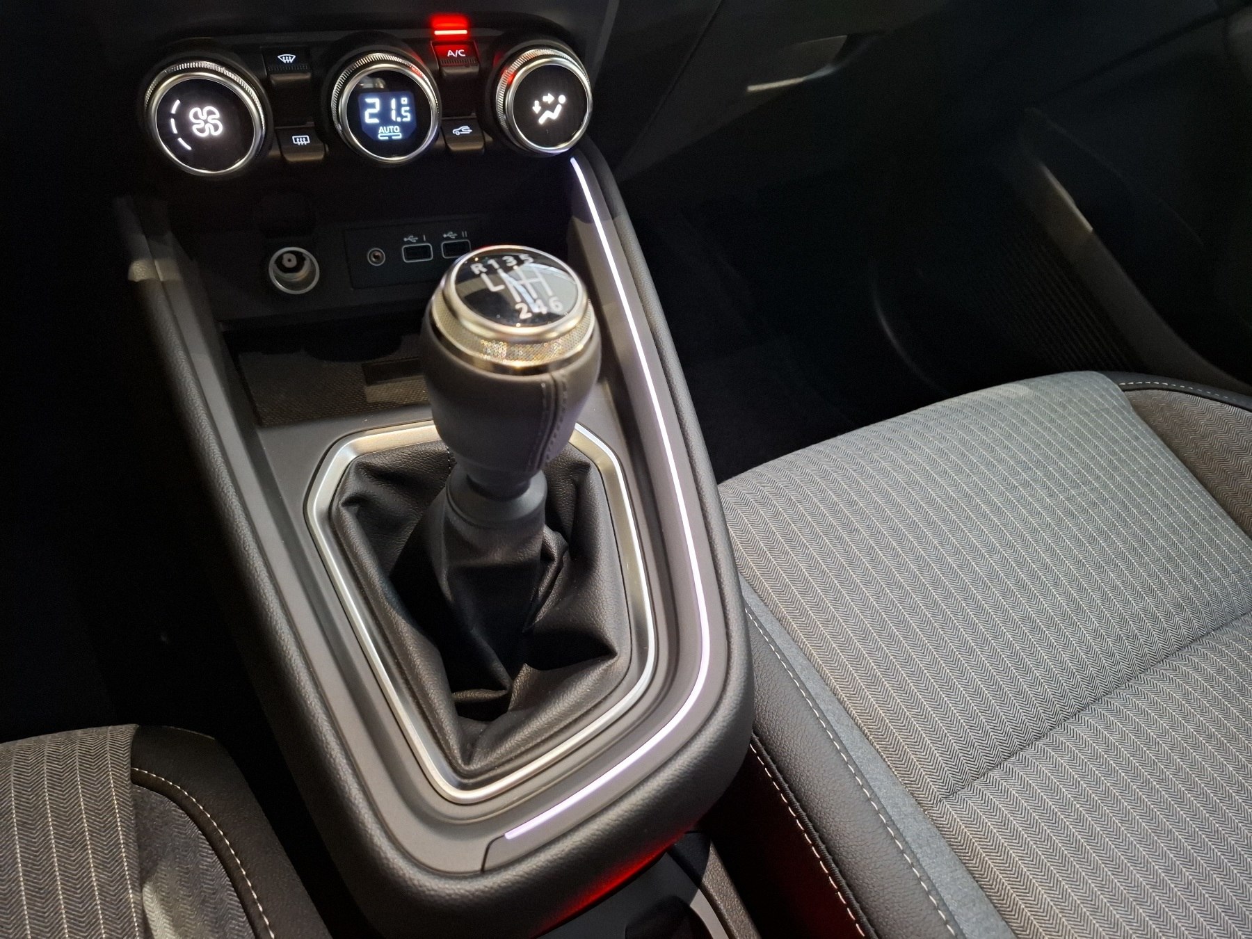 Bild 25 - Clio Techno TCe 90