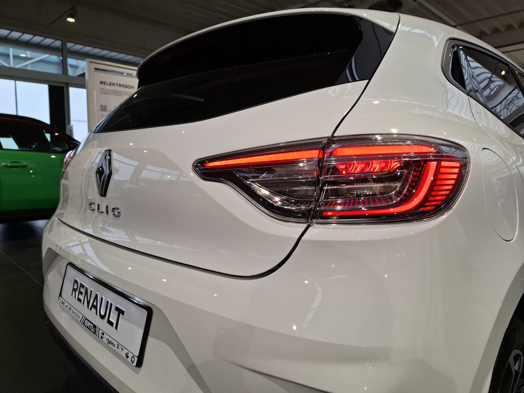 Bild 37 - Clio Techno TCe 90