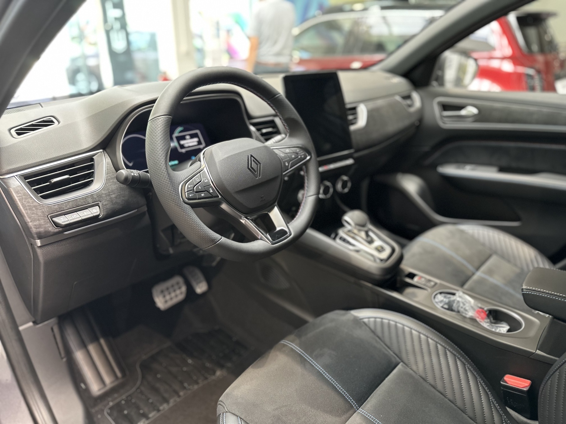 Bild 37 - Arkana Esprit Alpine E-Tech Full Hybrid 145PS