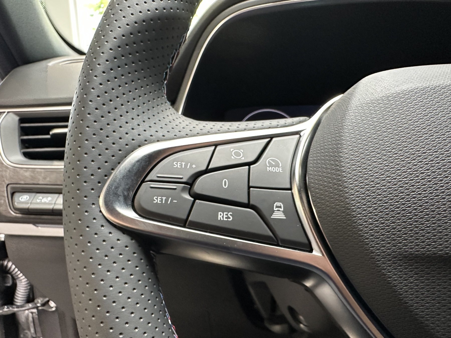 Bild 40 - Arkana Esprit Alpine E-Tech Full Hybrid 145PS