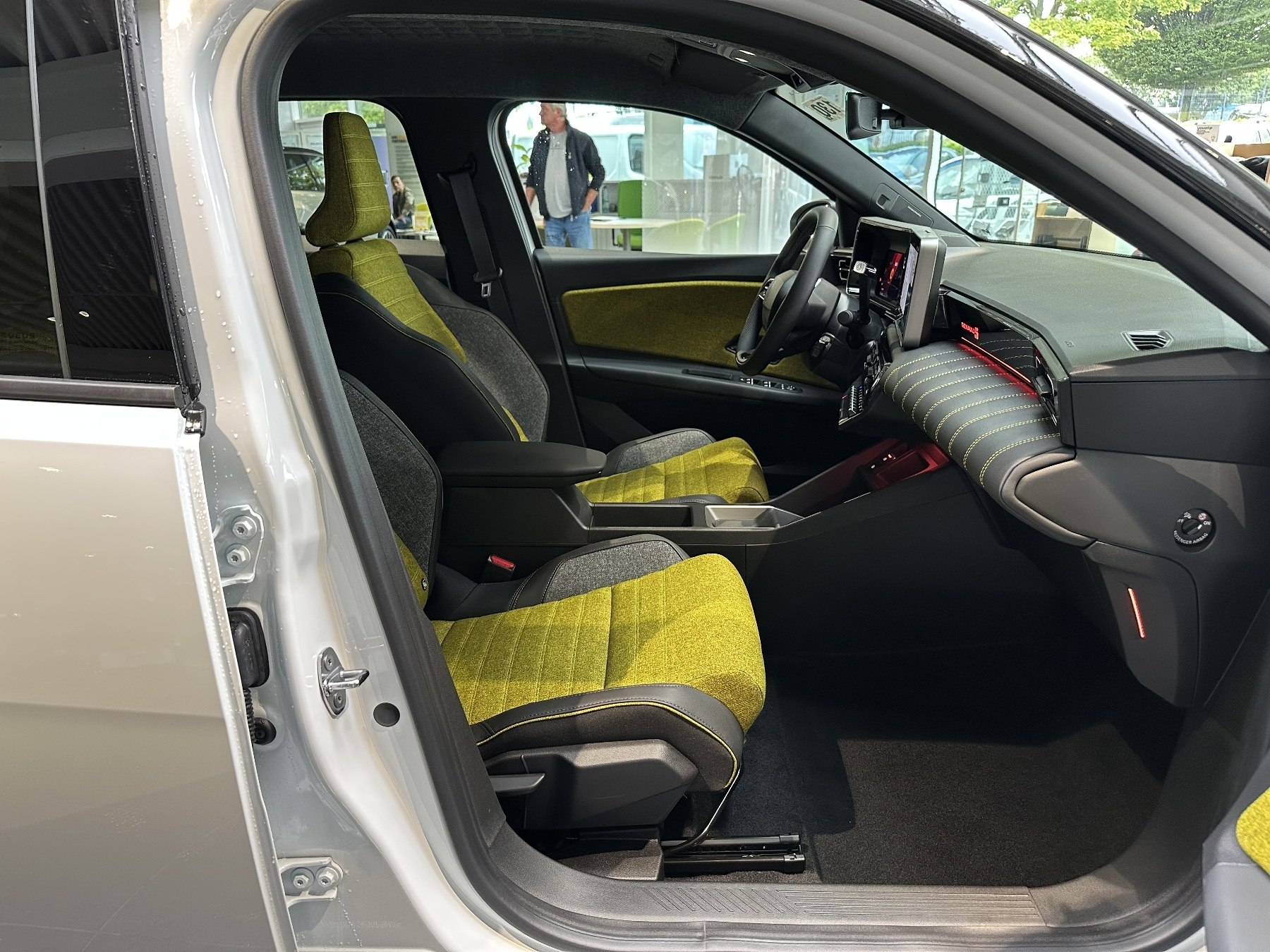 Bild 2 - R 5 Iconic Five 120 Urban Range