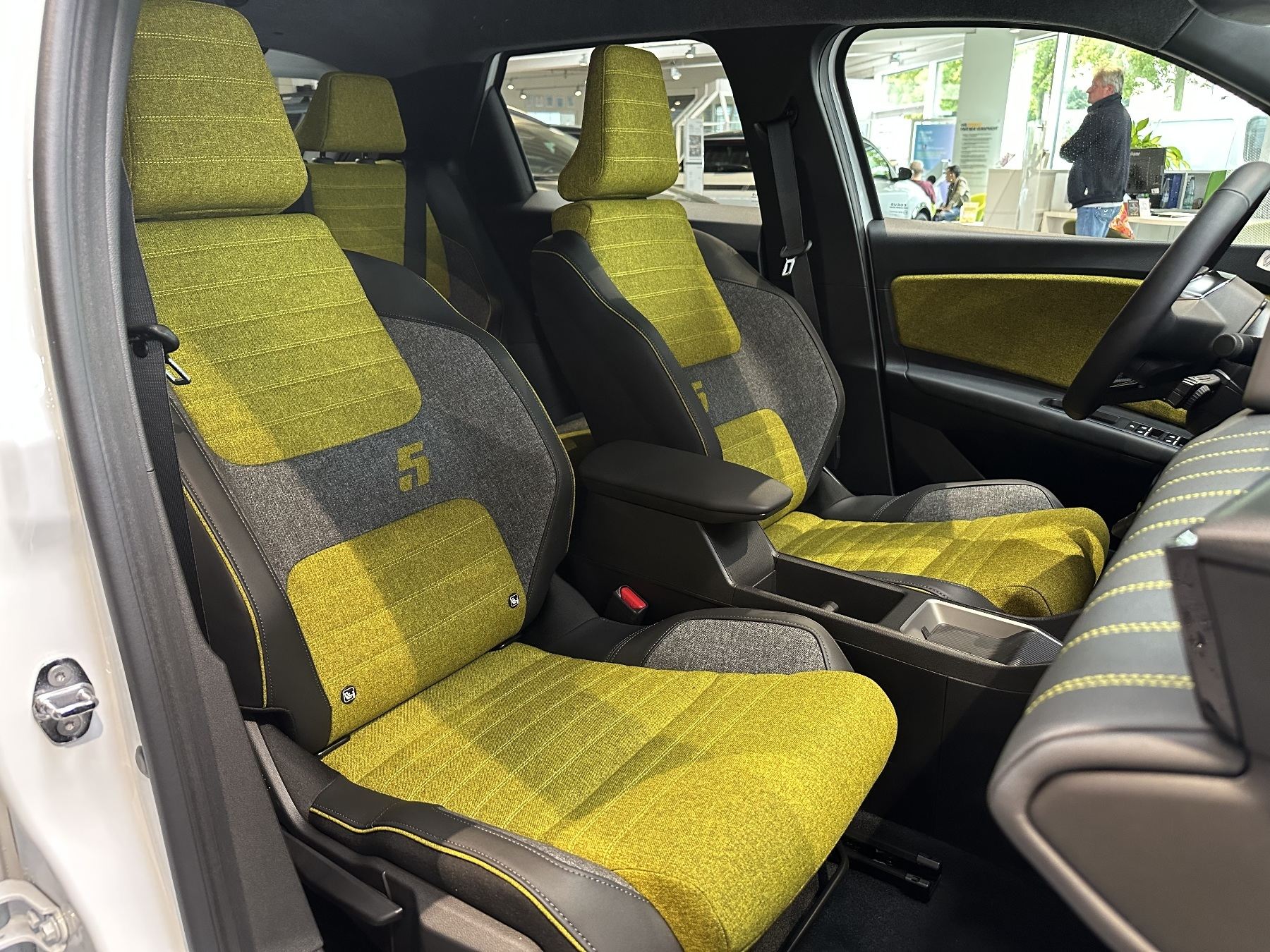 Bild 3 - R 5 Iconic Five 120 Urban Range