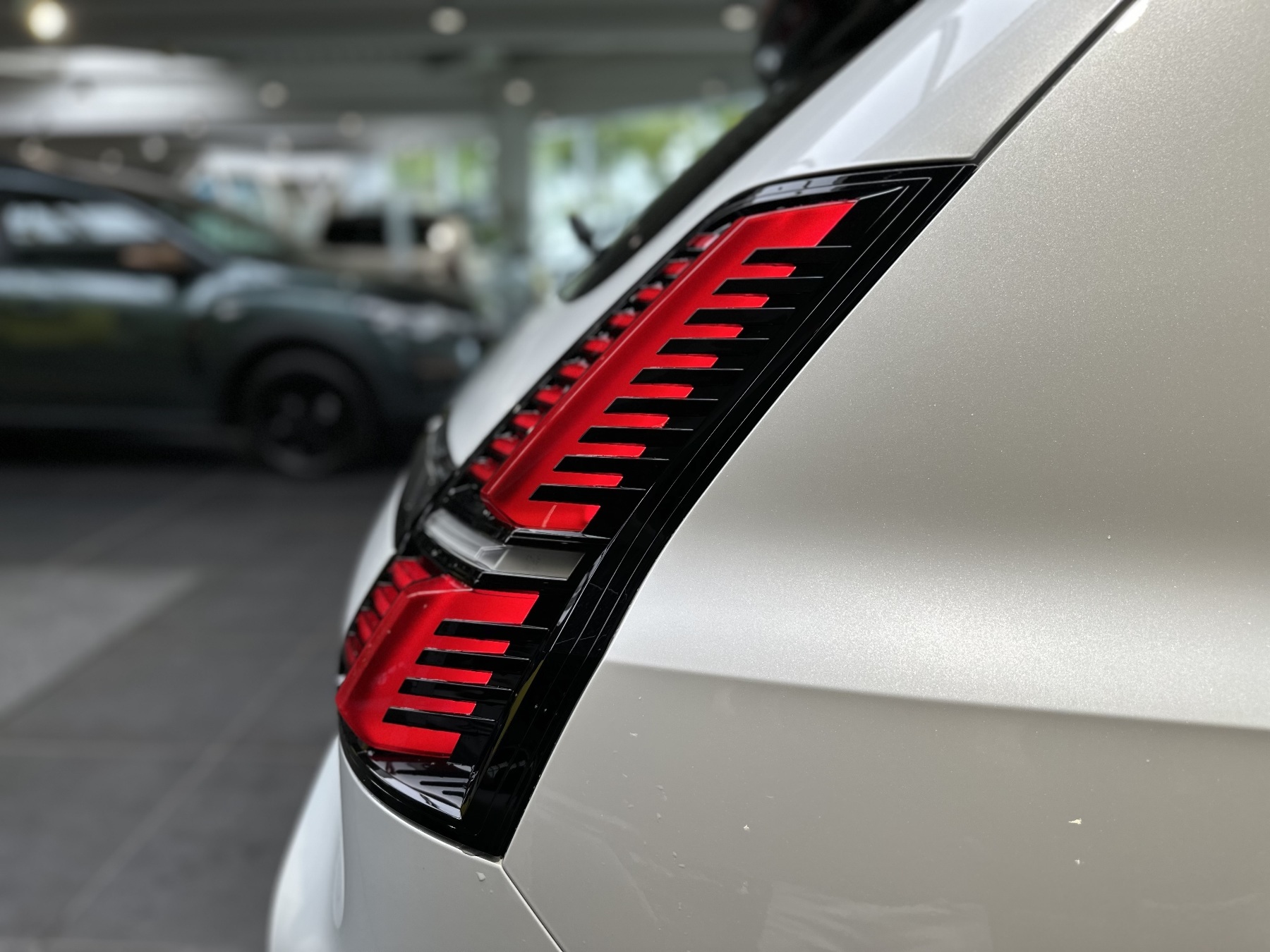 Bild 7 - R 5 Iconic Five 120 Urban Range