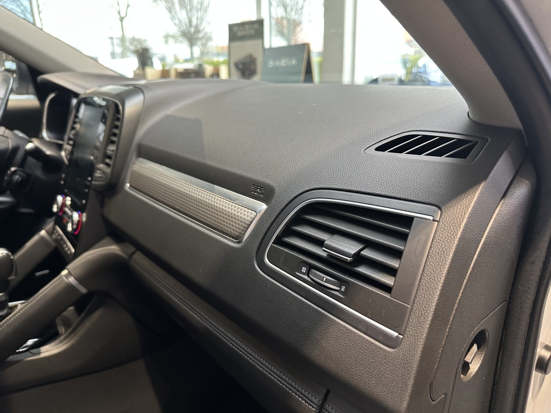 Bild 49 - Koleos INITIALE PARIS dCi 175 4WD